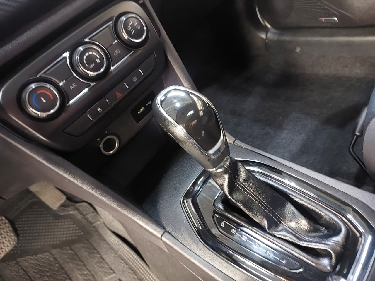 CHERY TIGGO 2