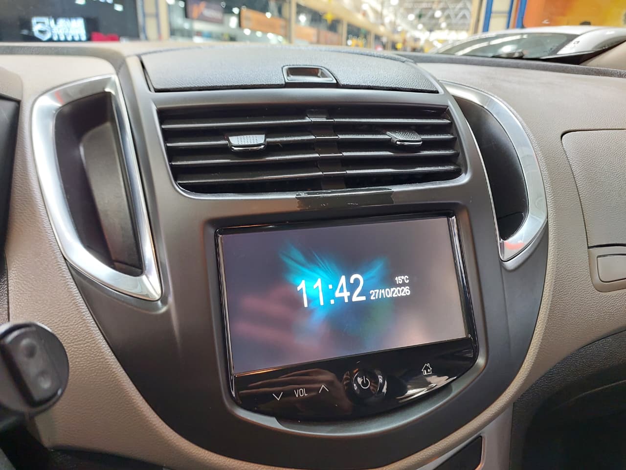 CHEVROLET TRACKER
