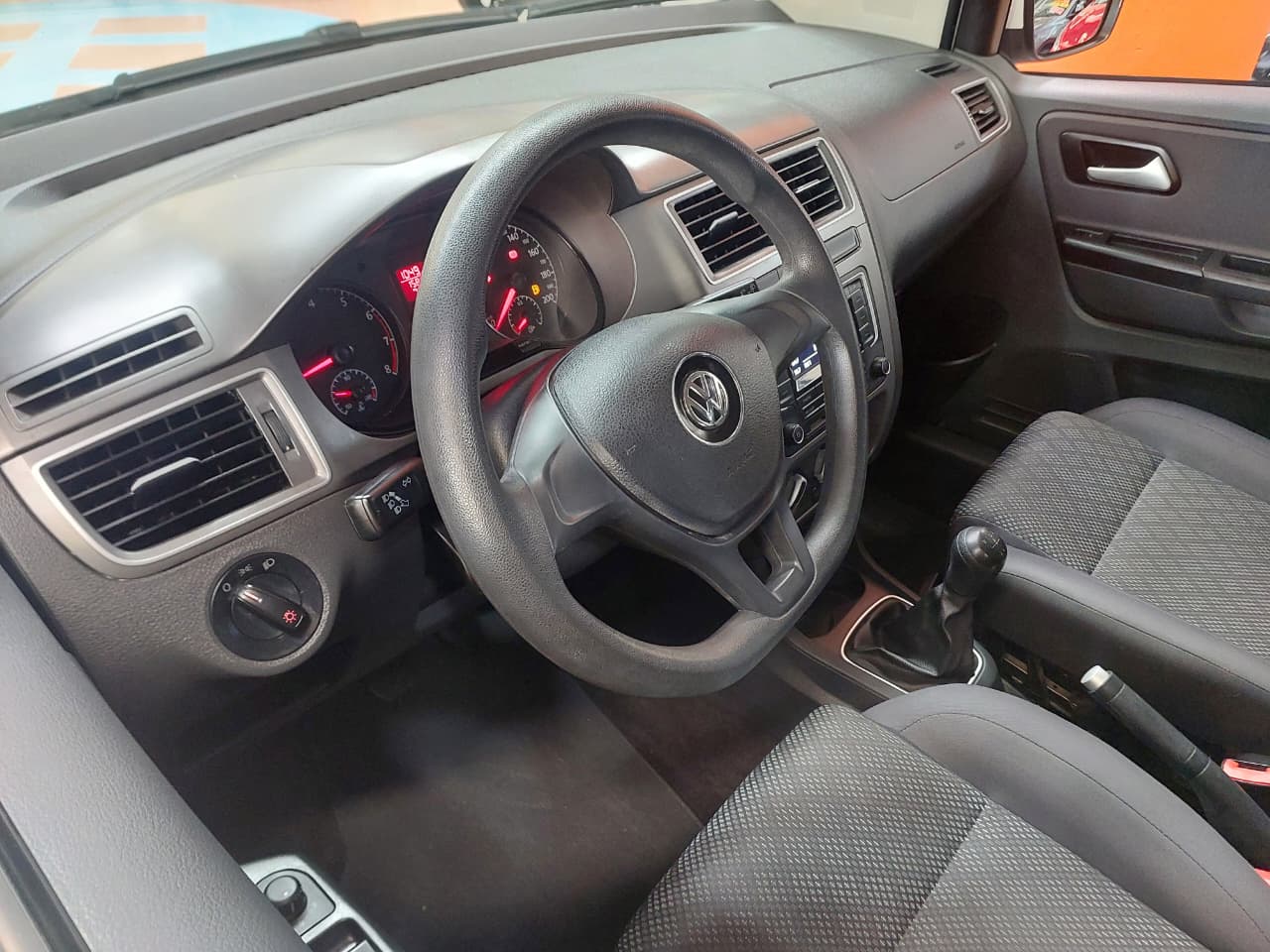 VOLKSWAGEN FOX