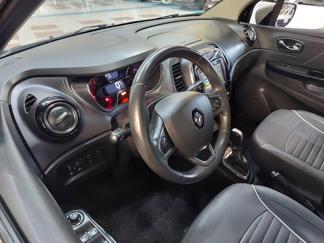RENAULT CAPTUR