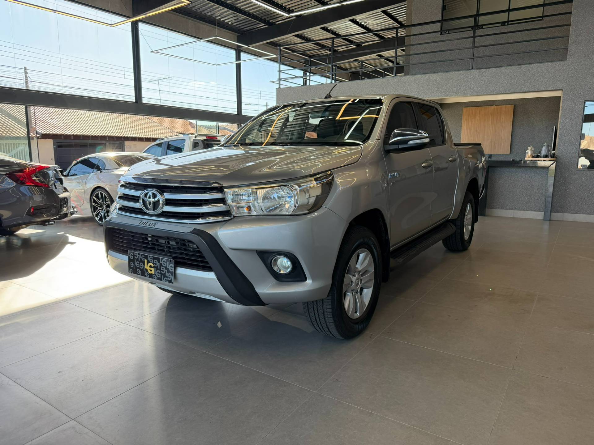 TOYOTA HILUX