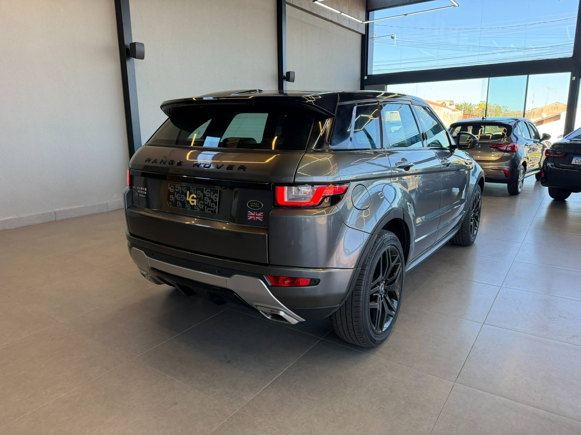 LAND ROVER RANGE ROVER EVOQUE