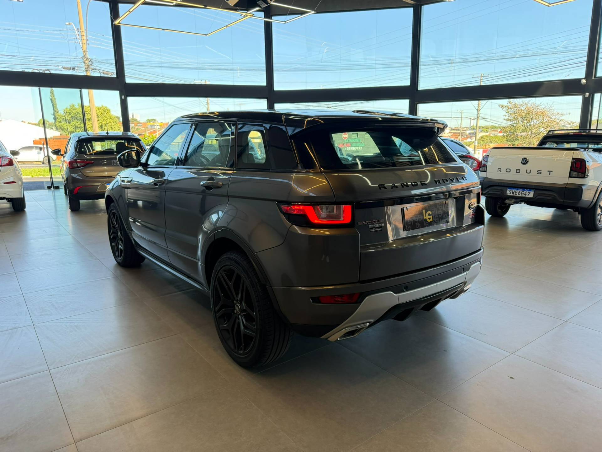 LAND ROVER RANGE ROVER EVOQUE