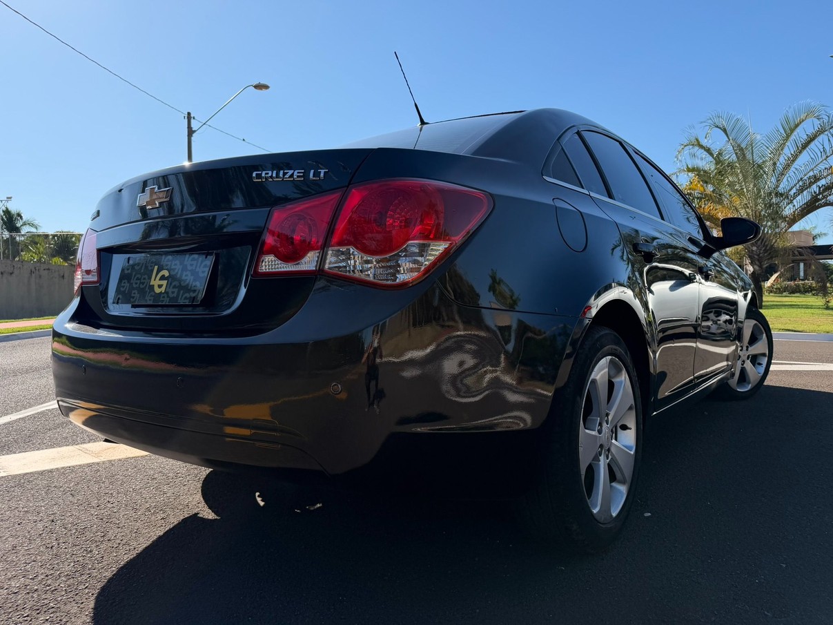 CHEVROLET CRUZE