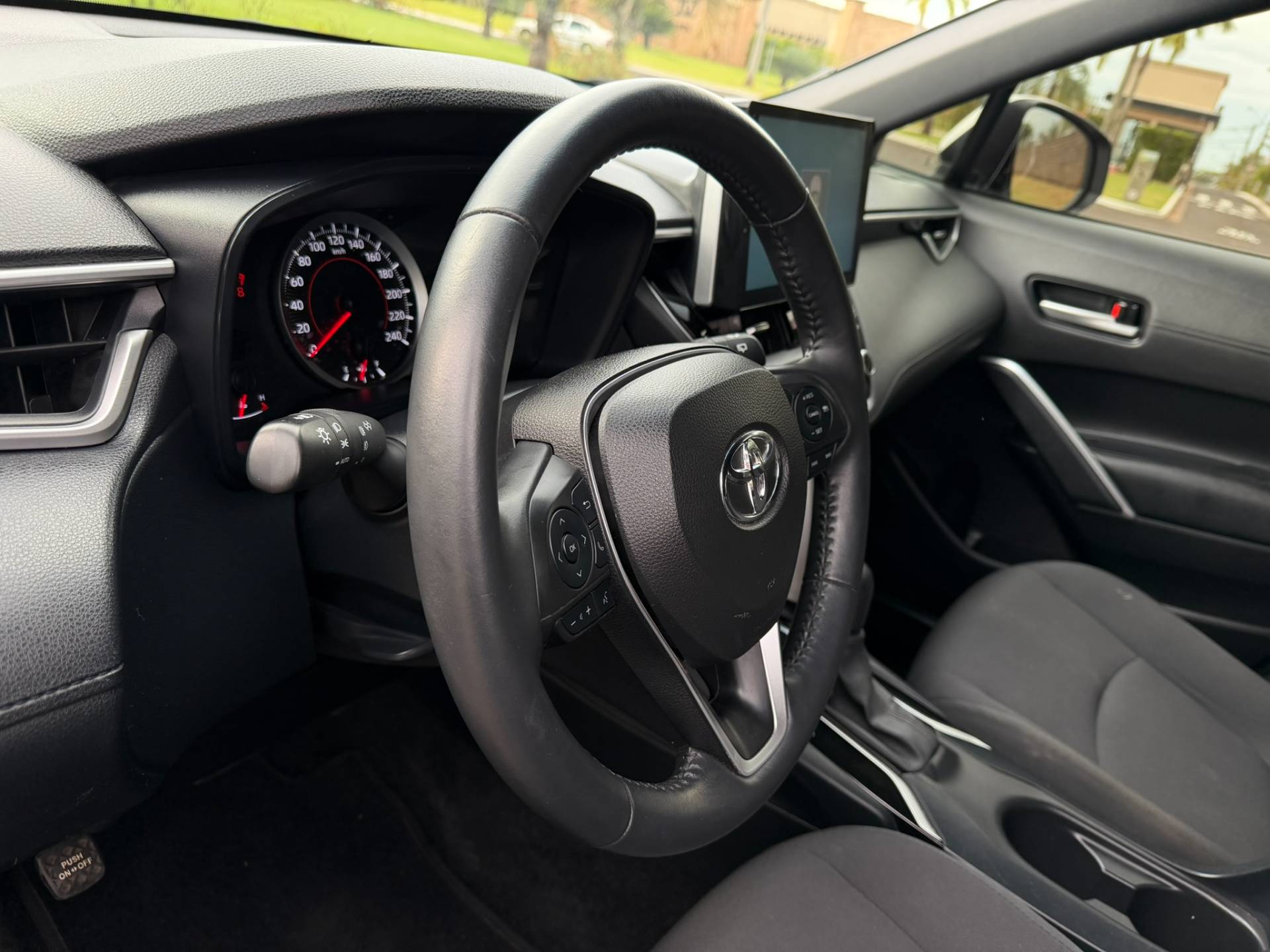 TOYOTA COROLLA CROSS