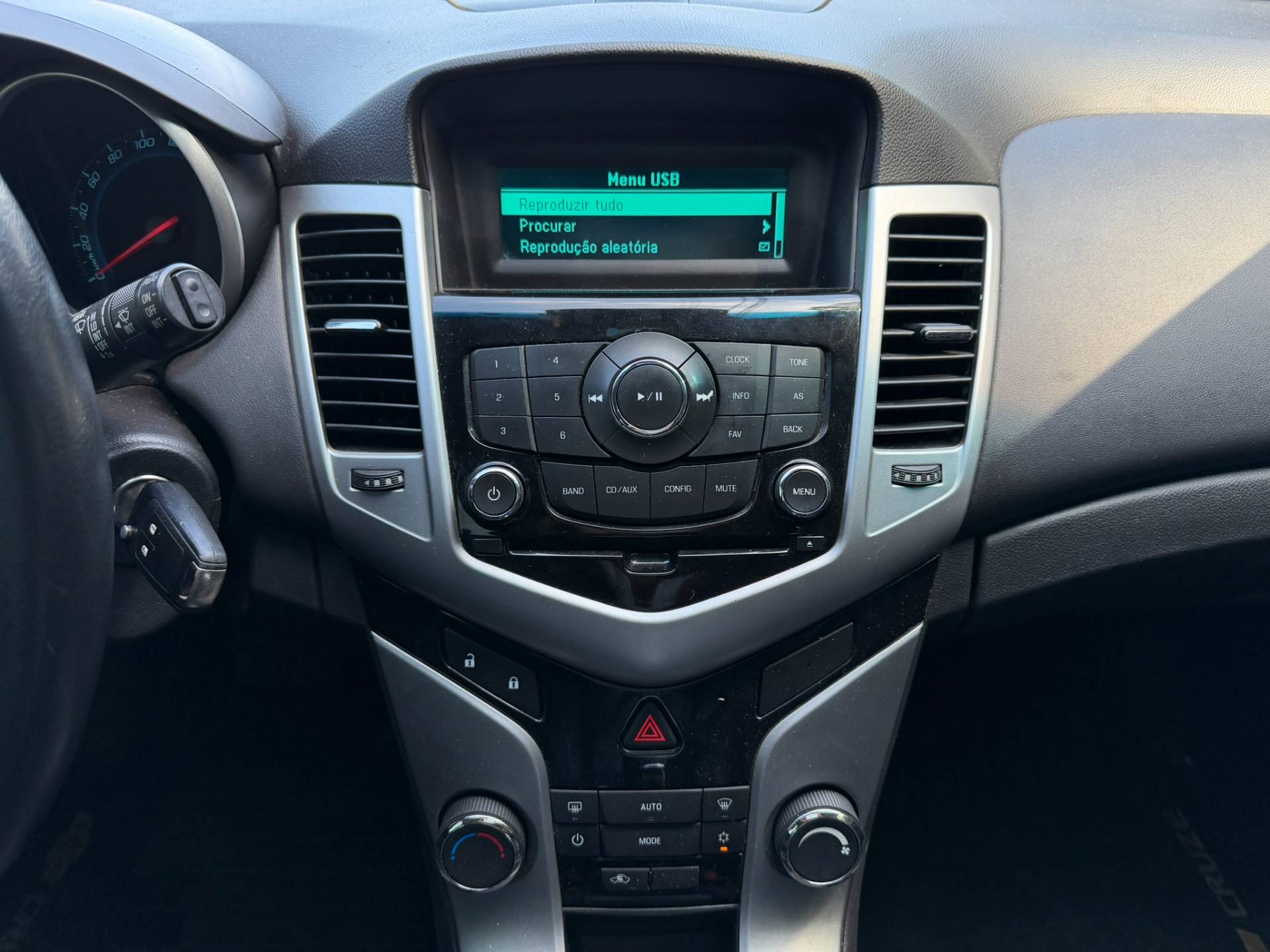 CHEVROLET CRUZE