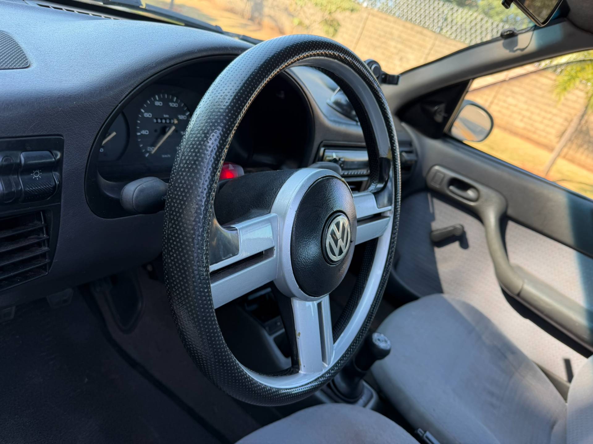 VOLKSWAGEN GOL