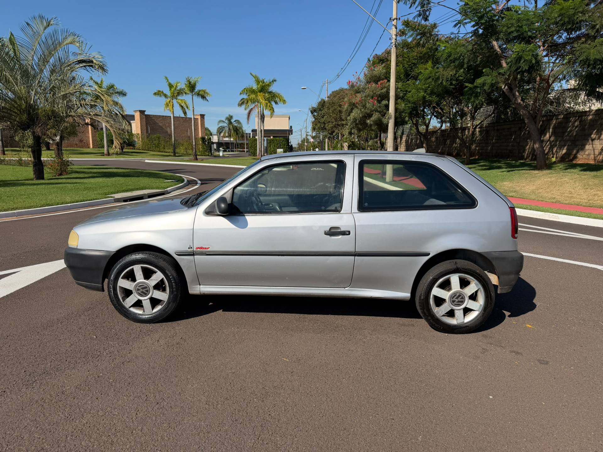 VOLKSWAGEN GOL