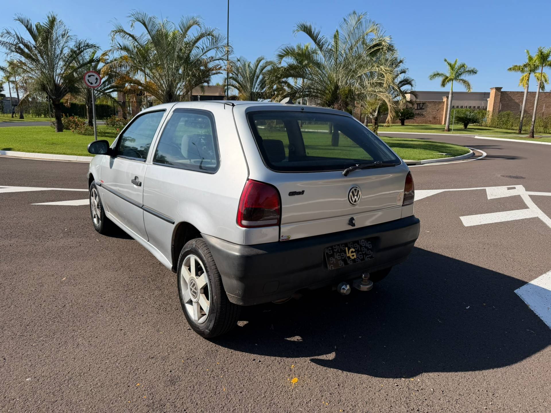 VOLKSWAGEN GOL