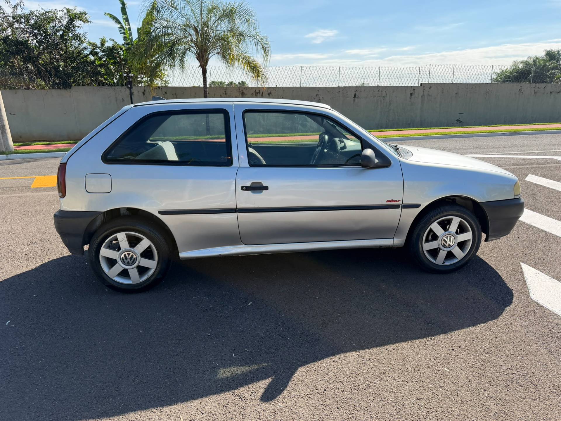 VOLKSWAGEN GOL
