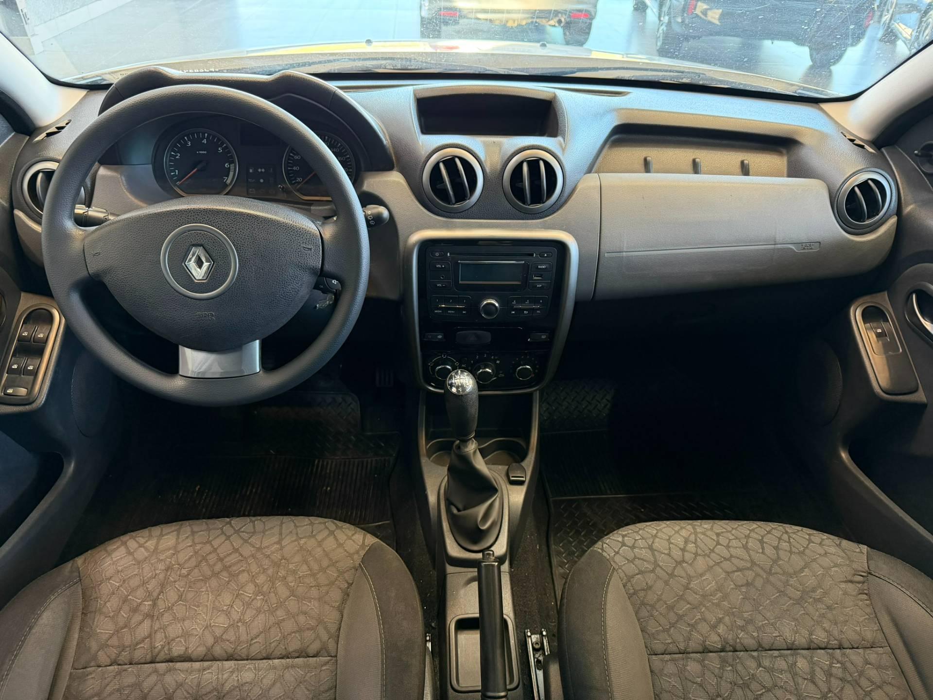 RENAULT DUSTER