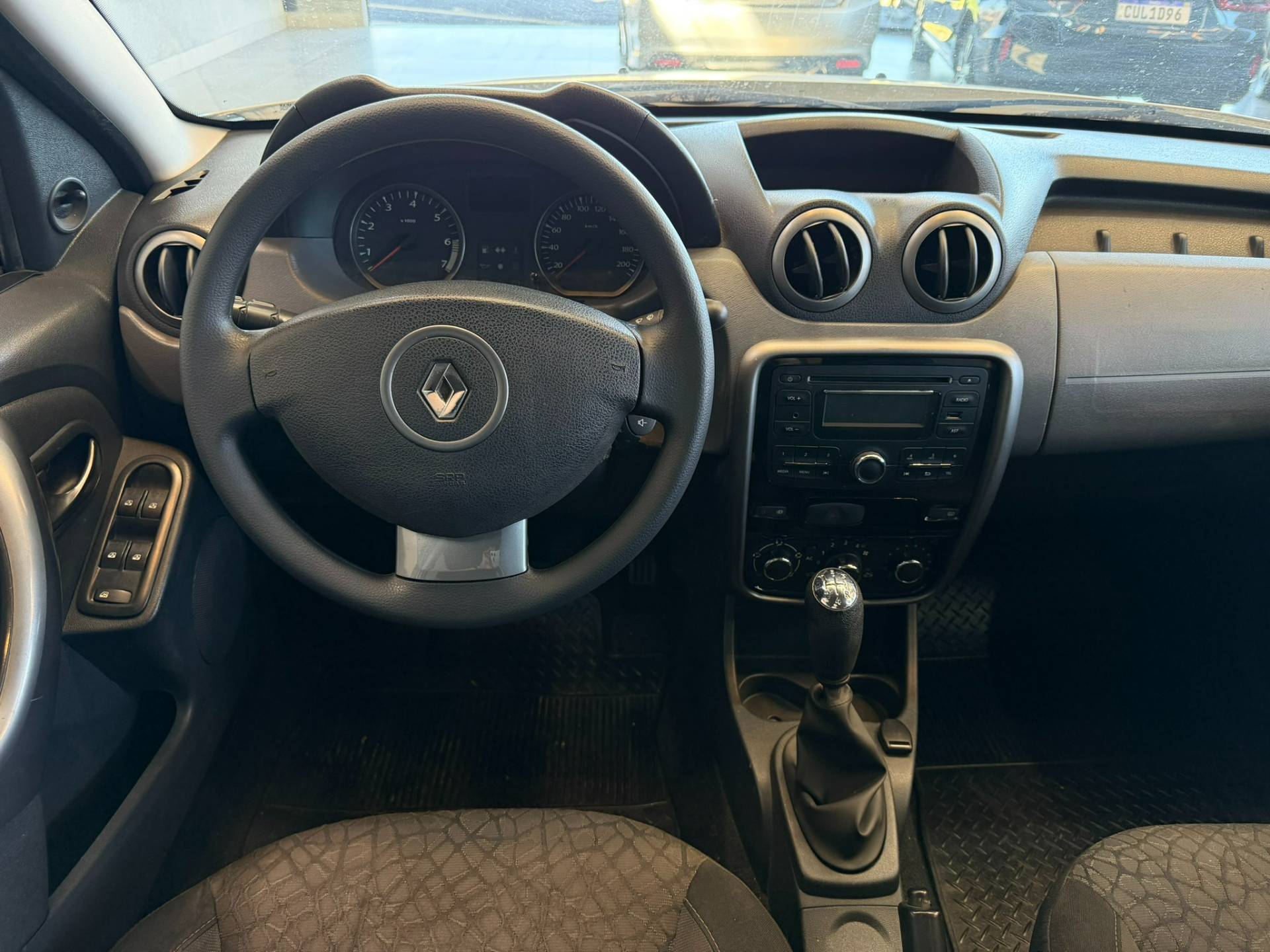 RENAULT DUSTER