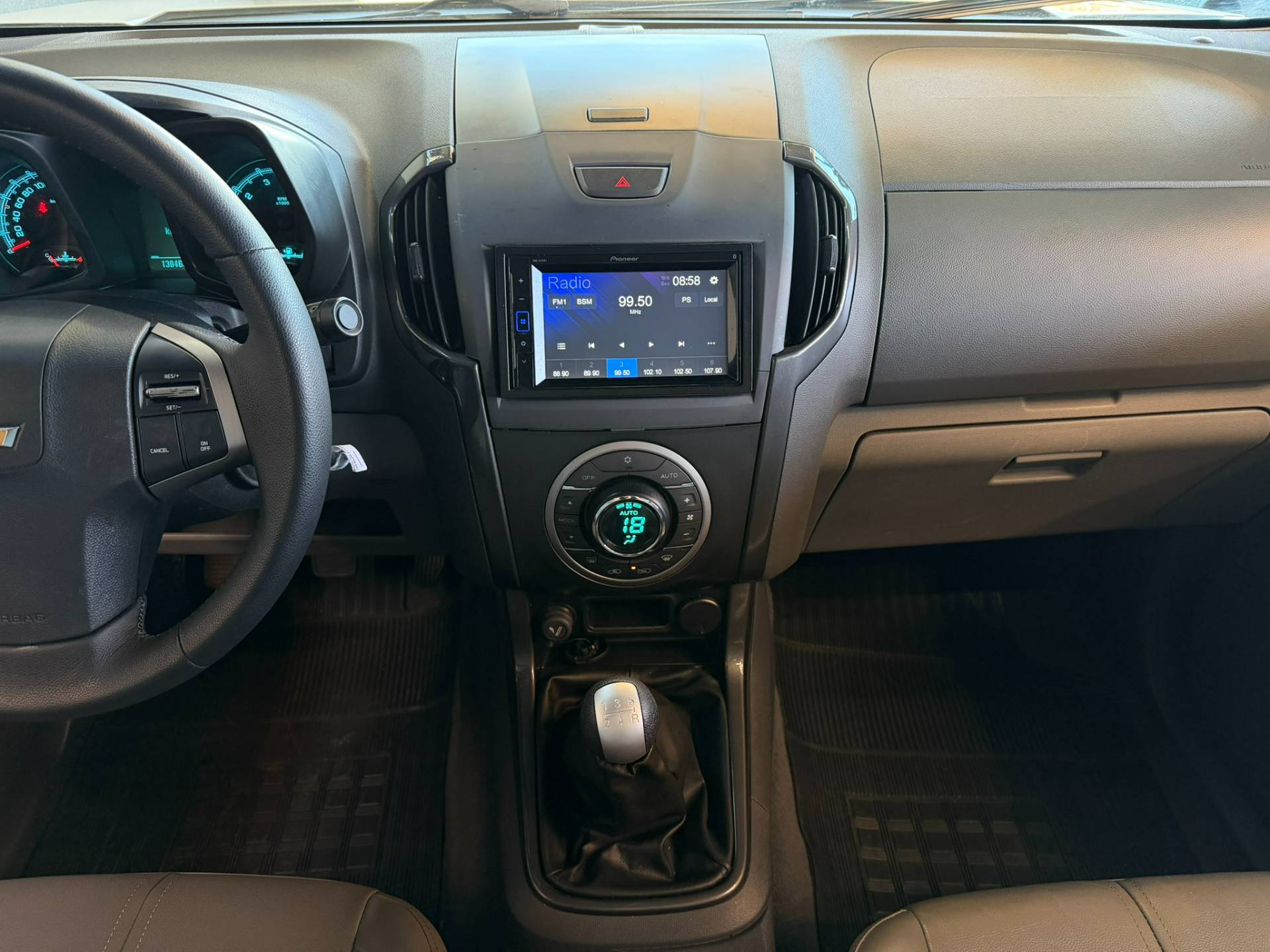 CHEVROLET S10