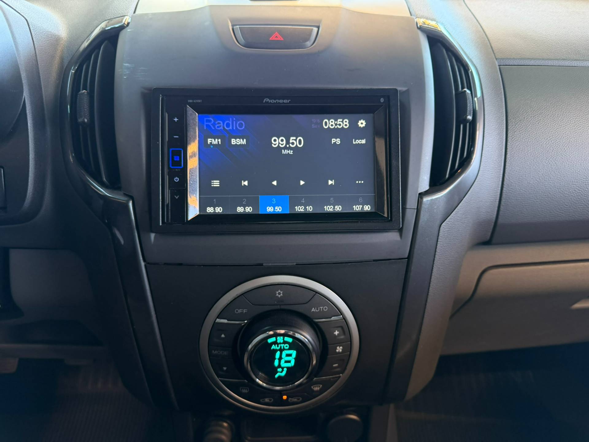 CHEVROLET S10
