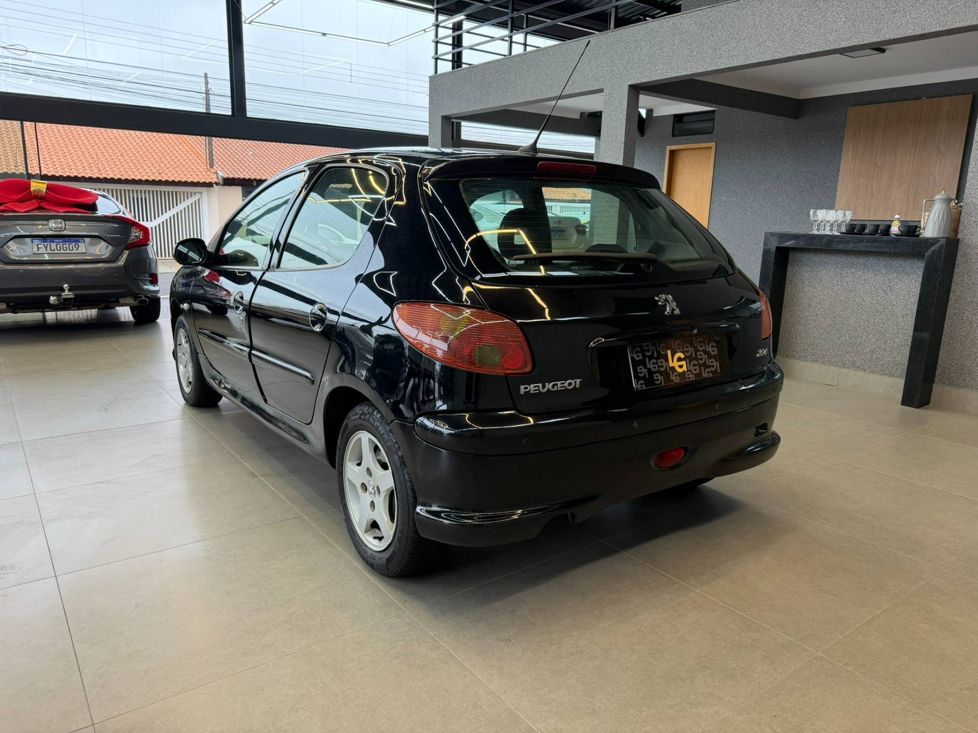 PEUGEOT 206