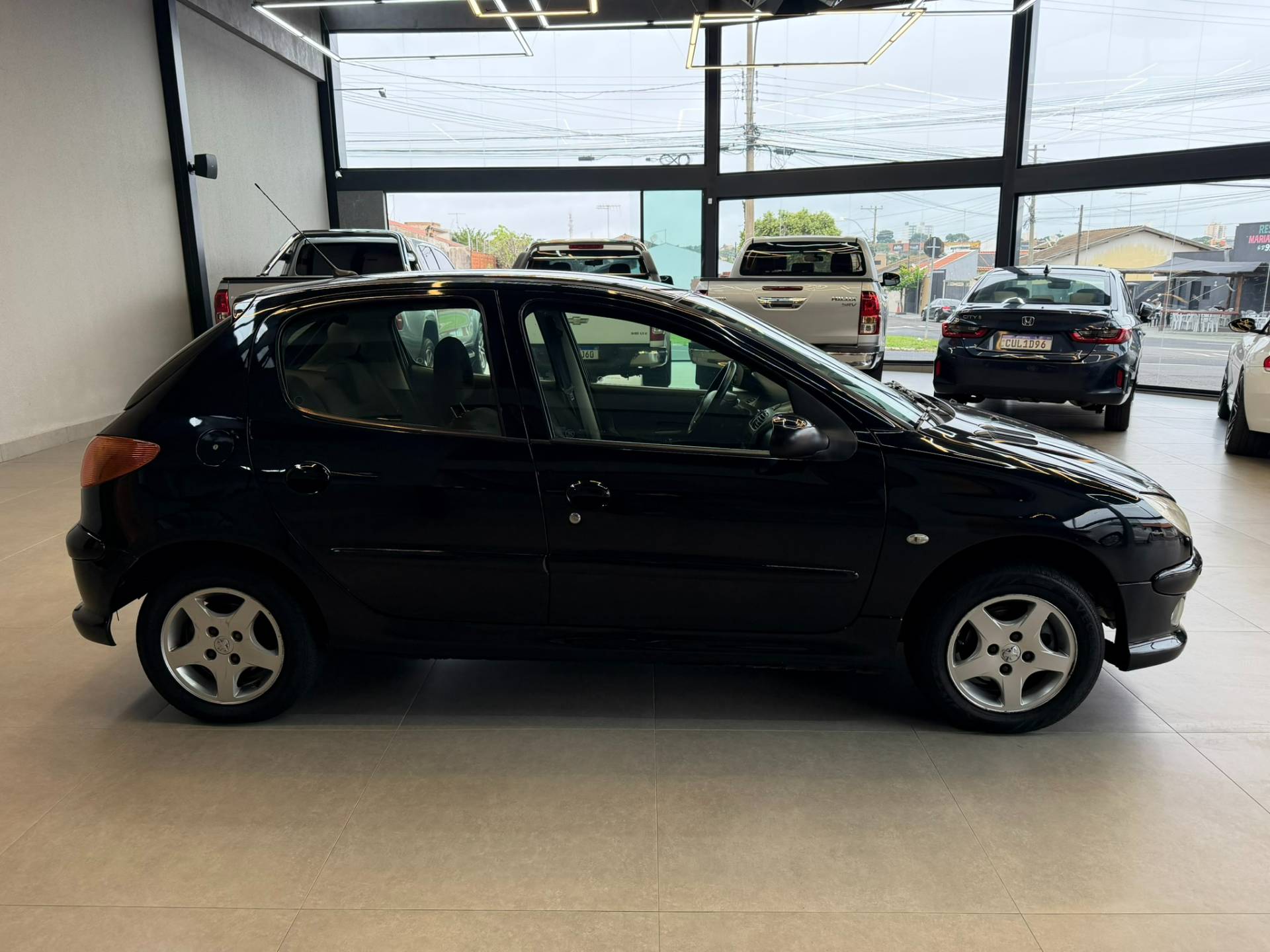 PEUGEOT 206