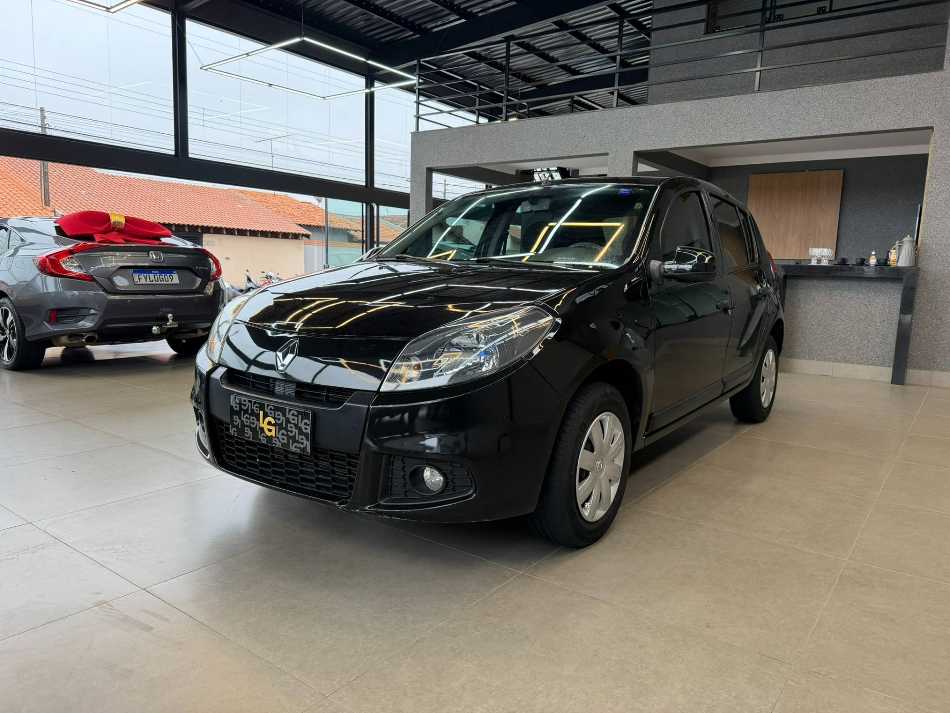 RENAULT SANDERO
