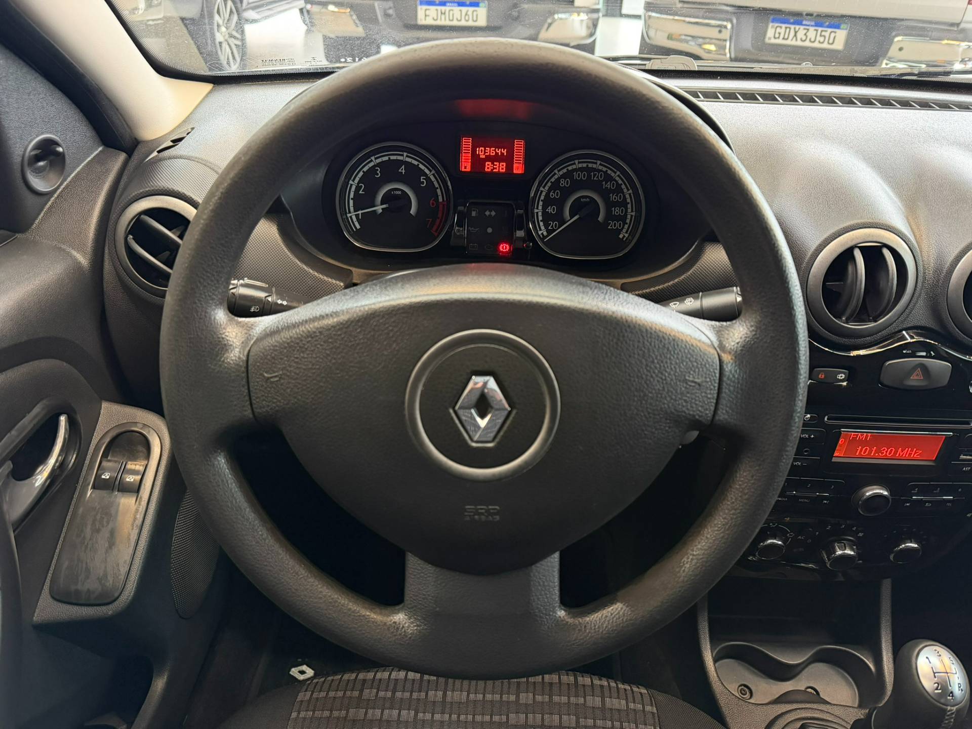 RENAULT SANDERO