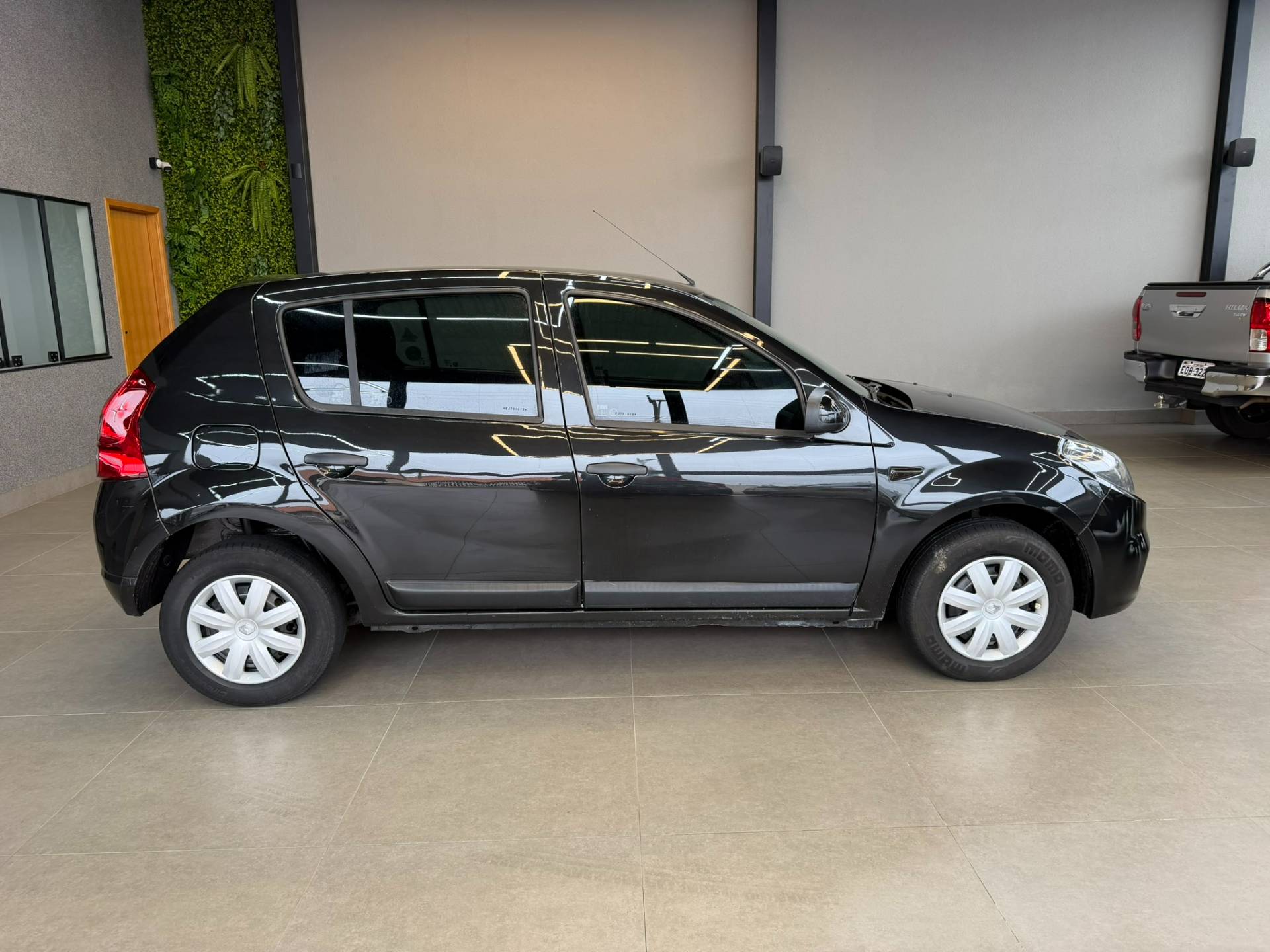 RENAULT SANDERO