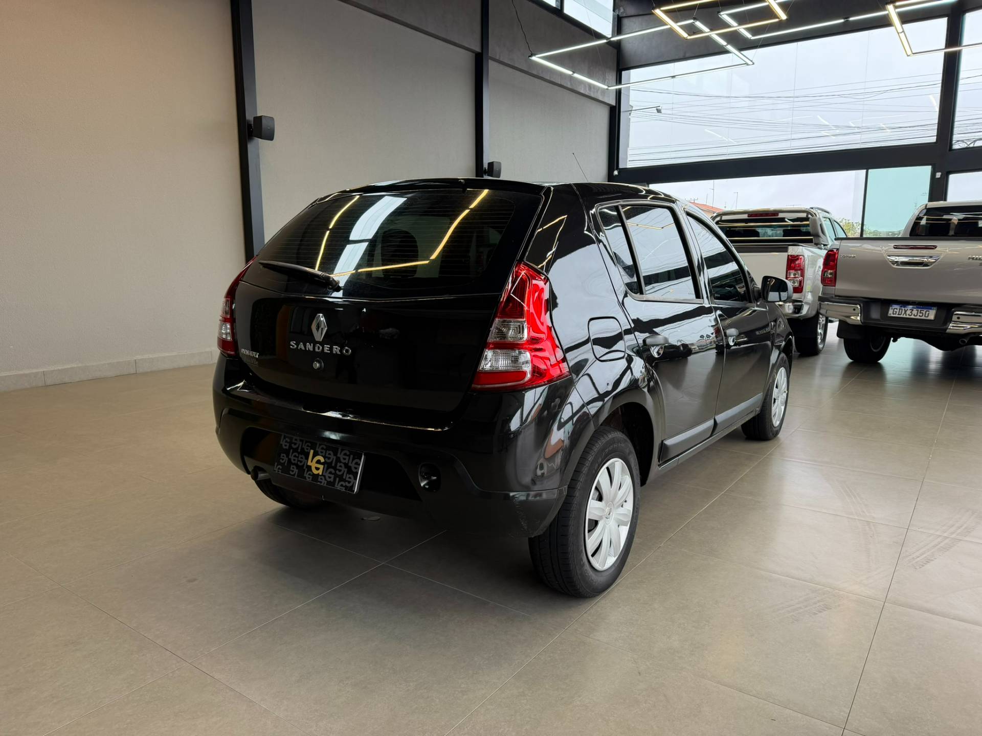 RENAULT SANDERO