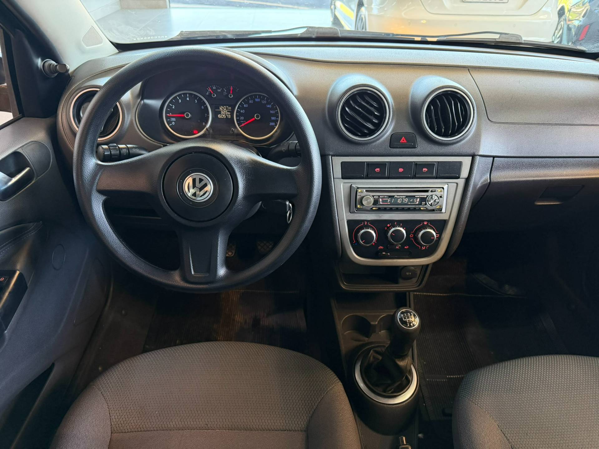 VOLKSWAGEN GOL