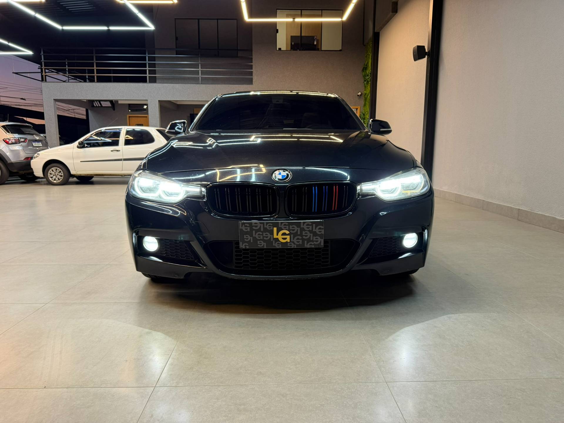 BMW 328i