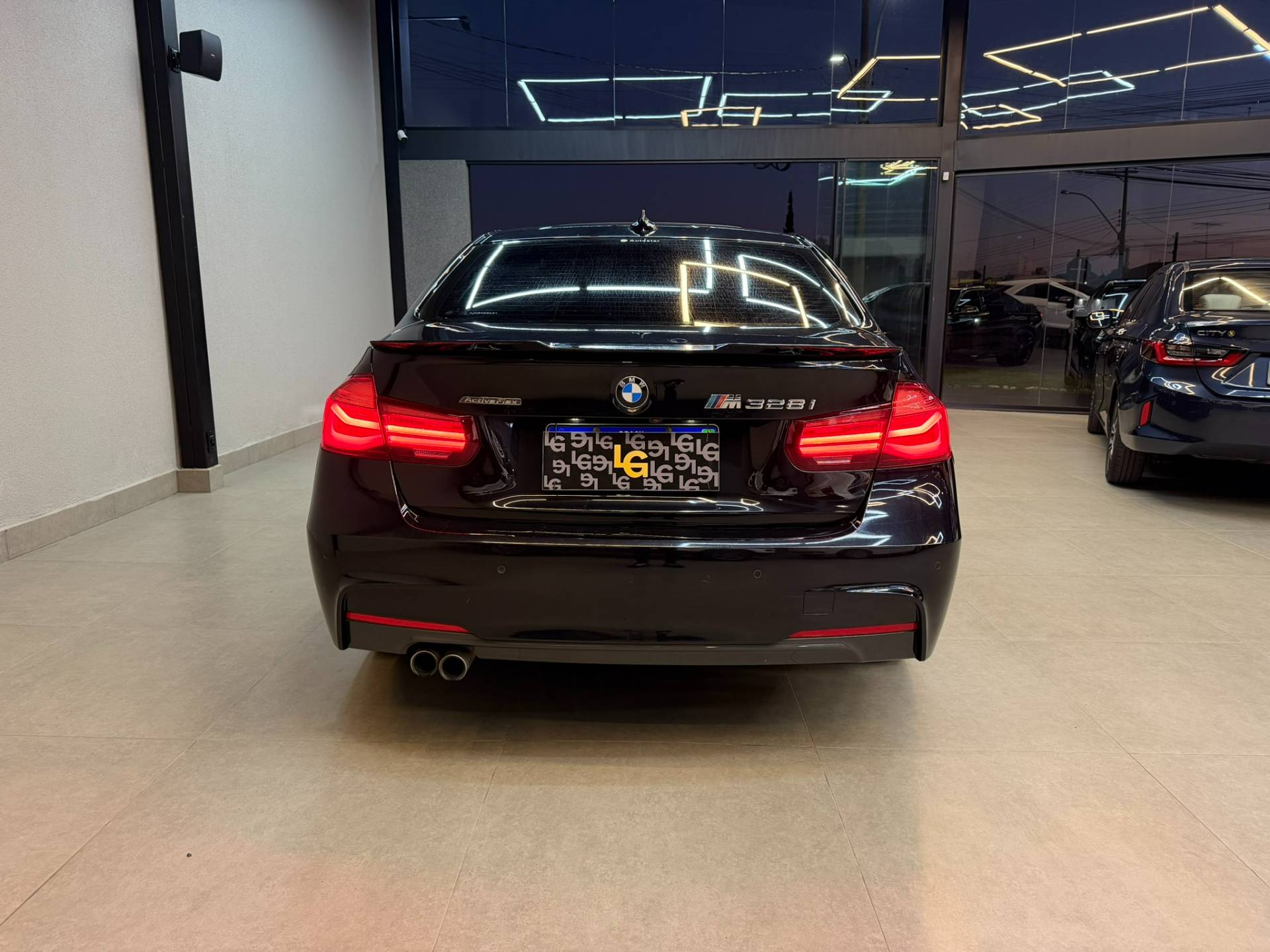 BMW 328i