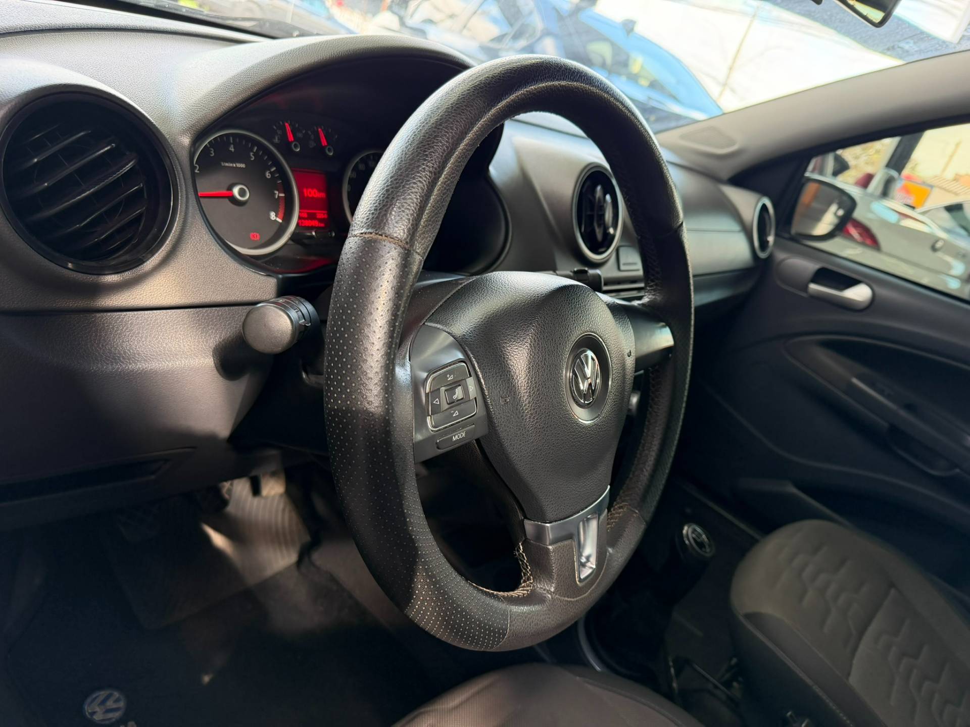VOLKSWAGEN SAVEIRO