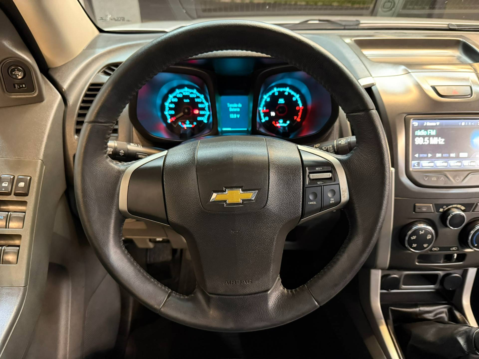 CHEVROLET S10