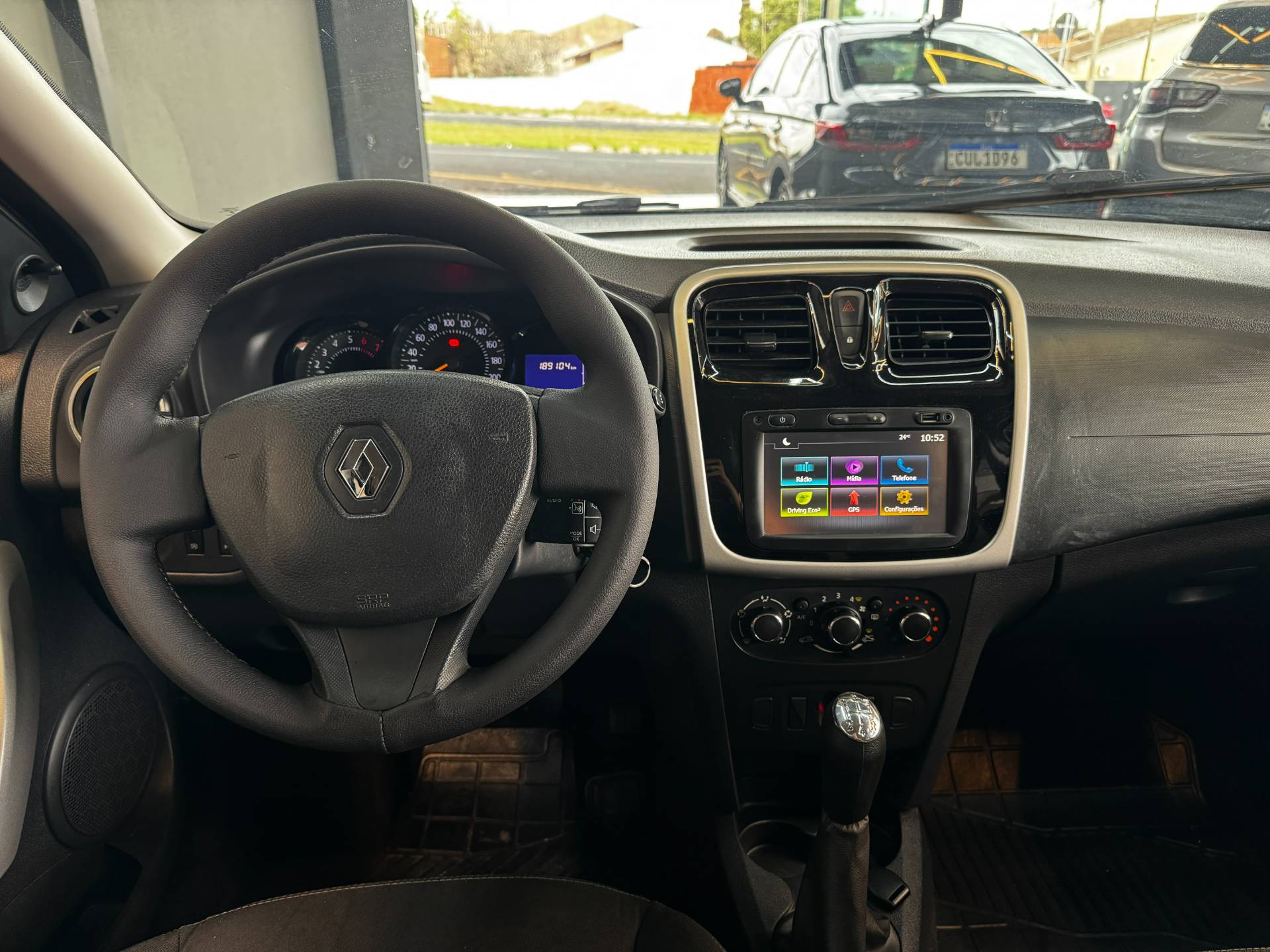 RENAULT SANDERO