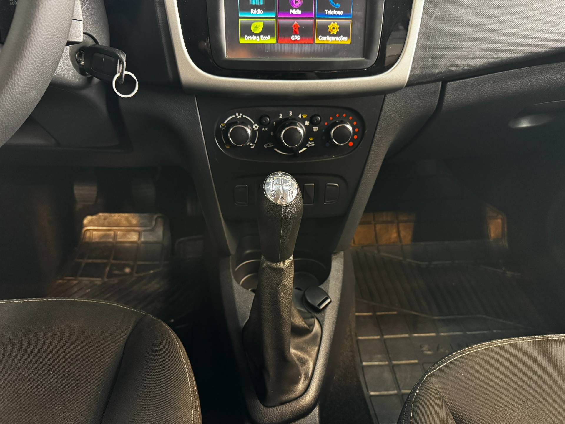 RENAULT SANDERO