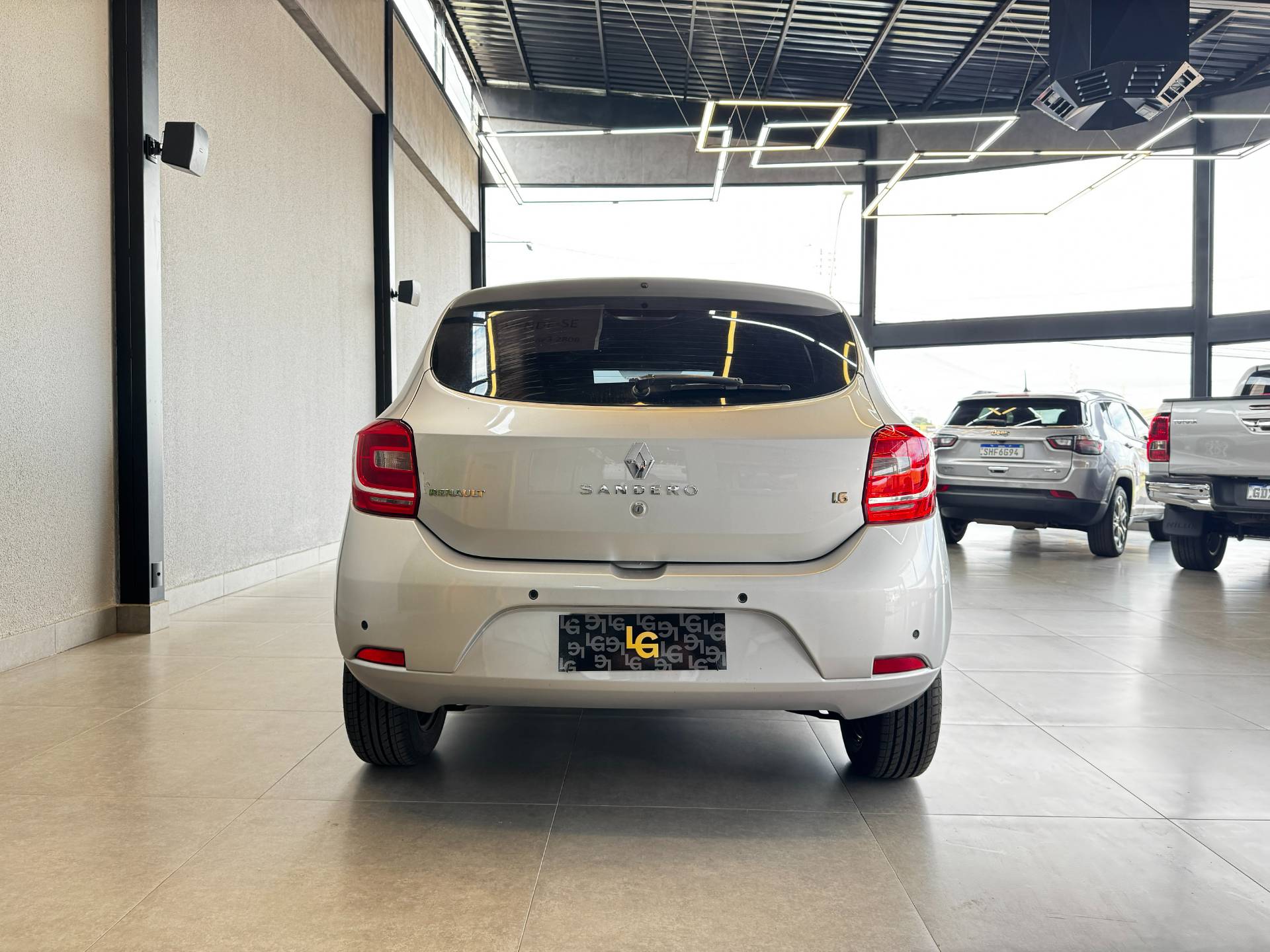 RENAULT SANDERO