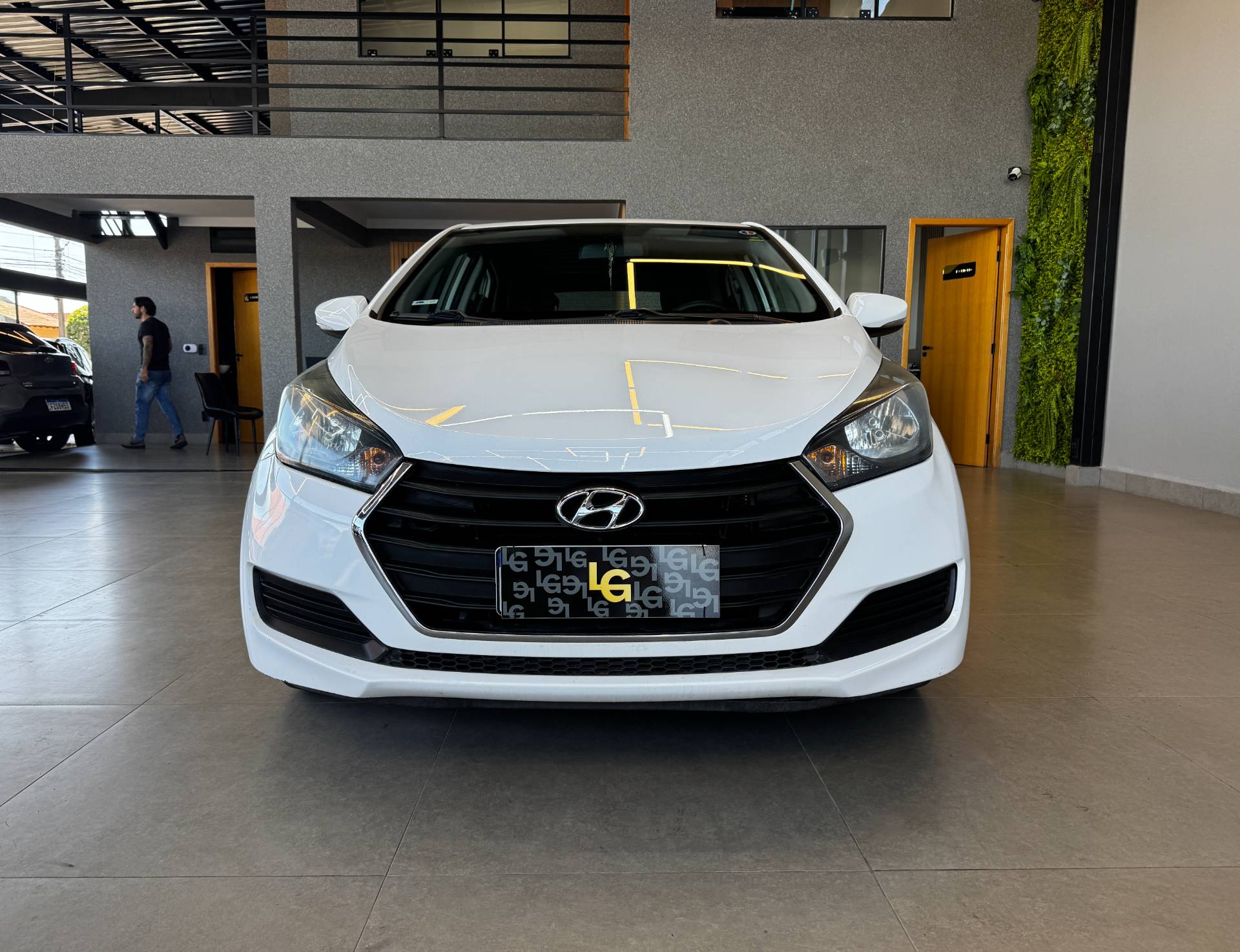 HYUNDAI HB20