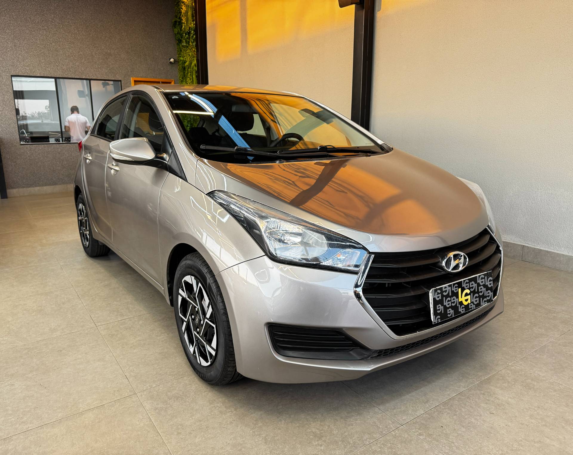 HYUNDAI HB20