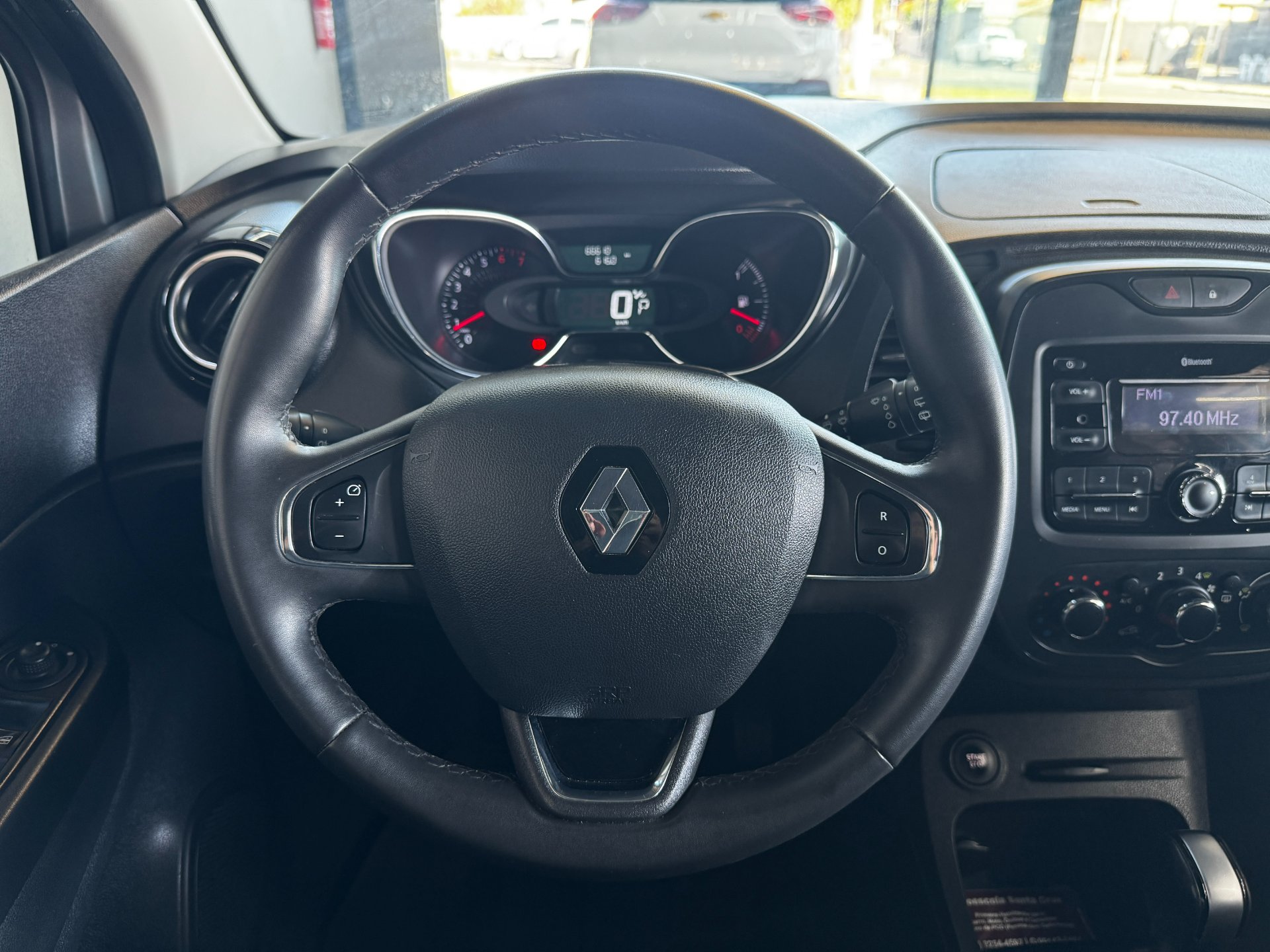 RENAULT CAPTUR