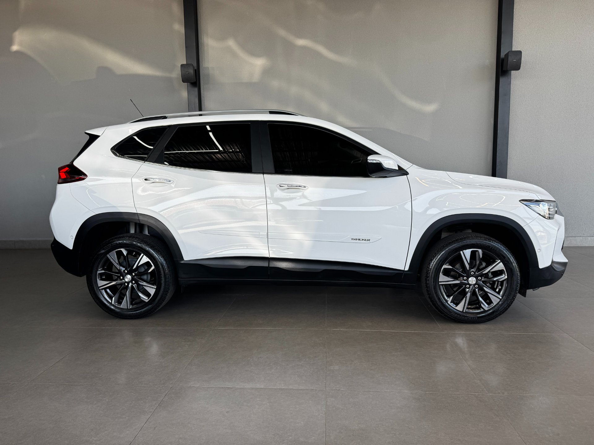 CHEVROLET TRACKER