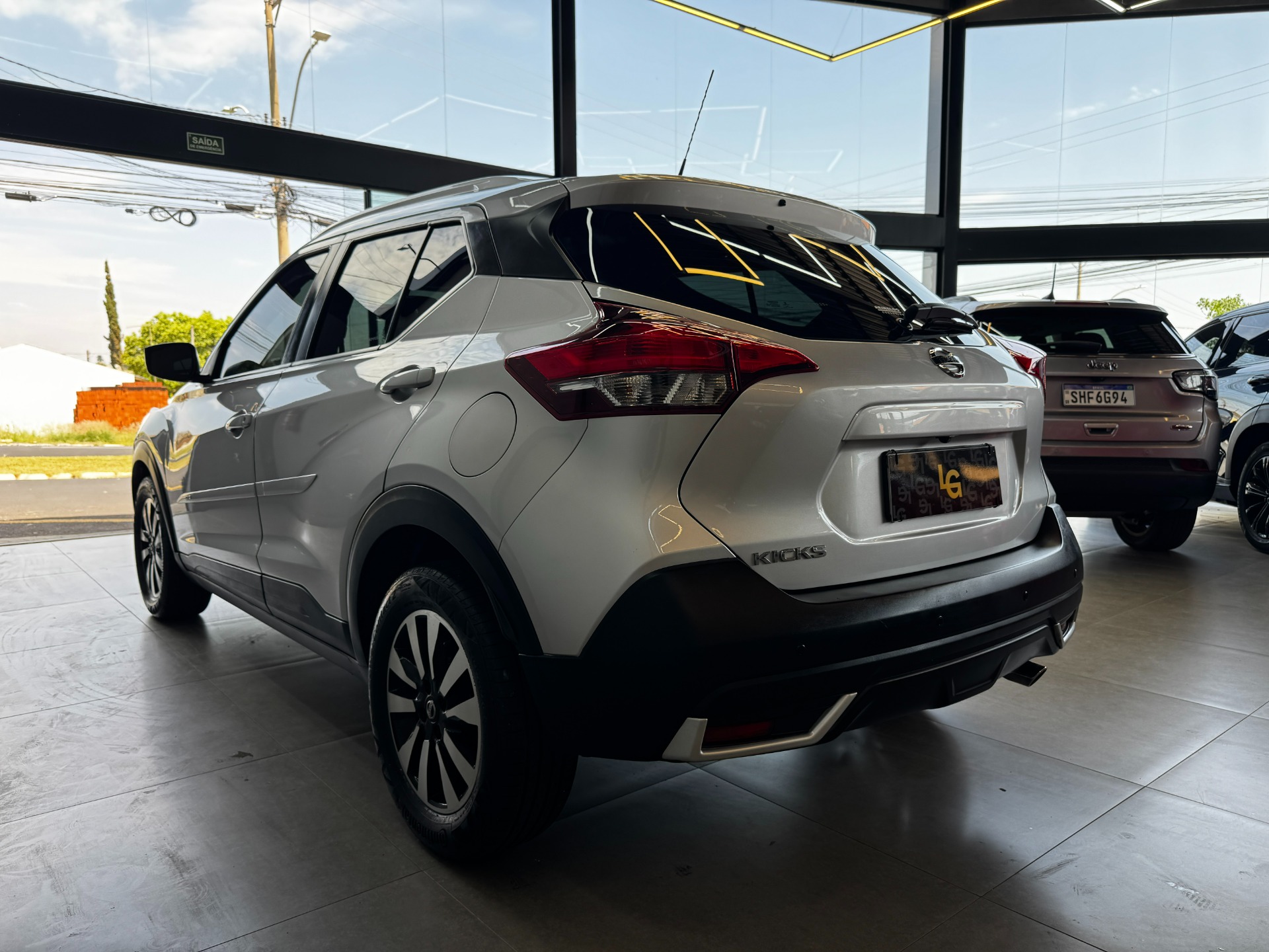 NISSAN KICKS