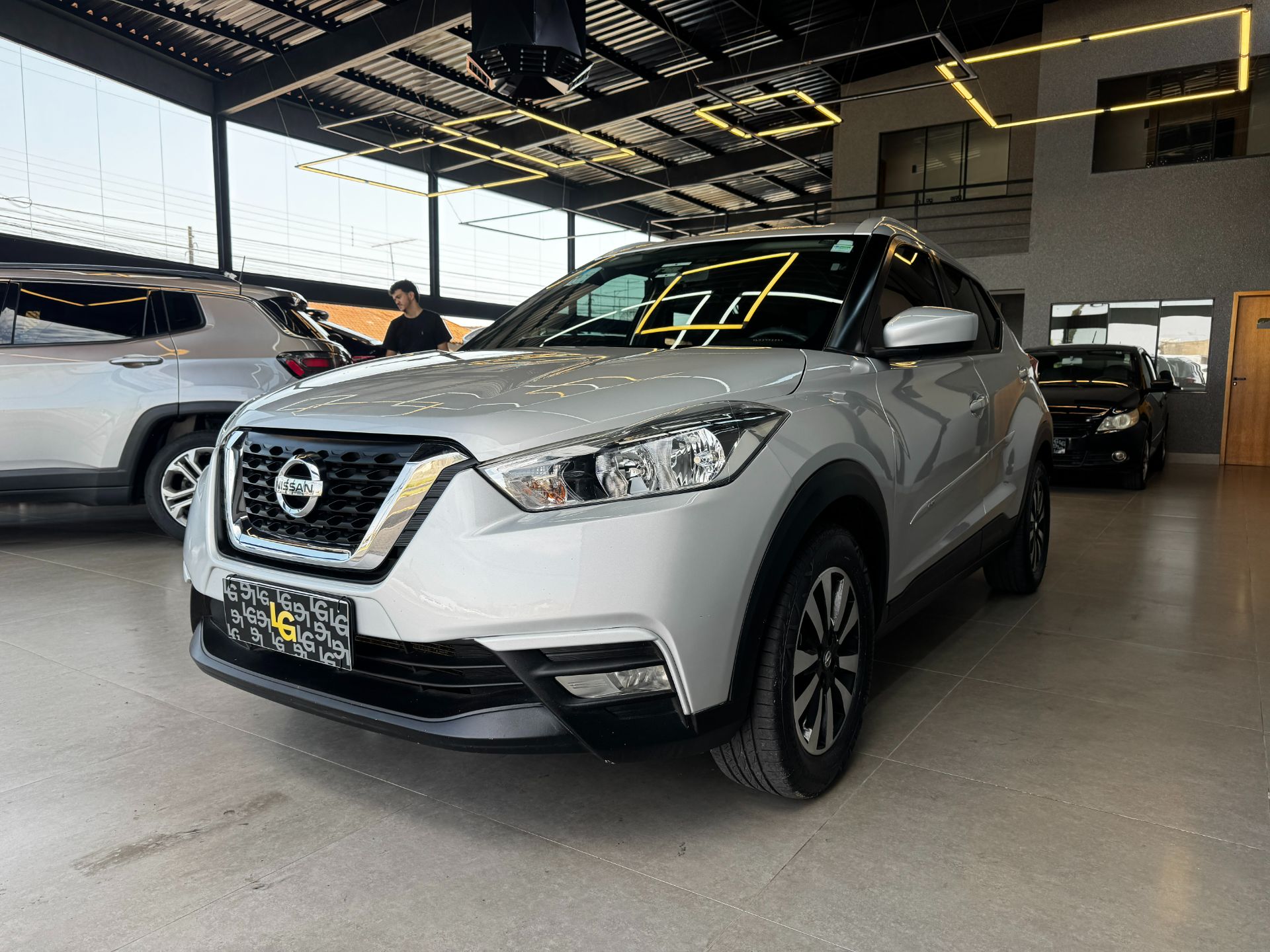 NISSAN KICKS
