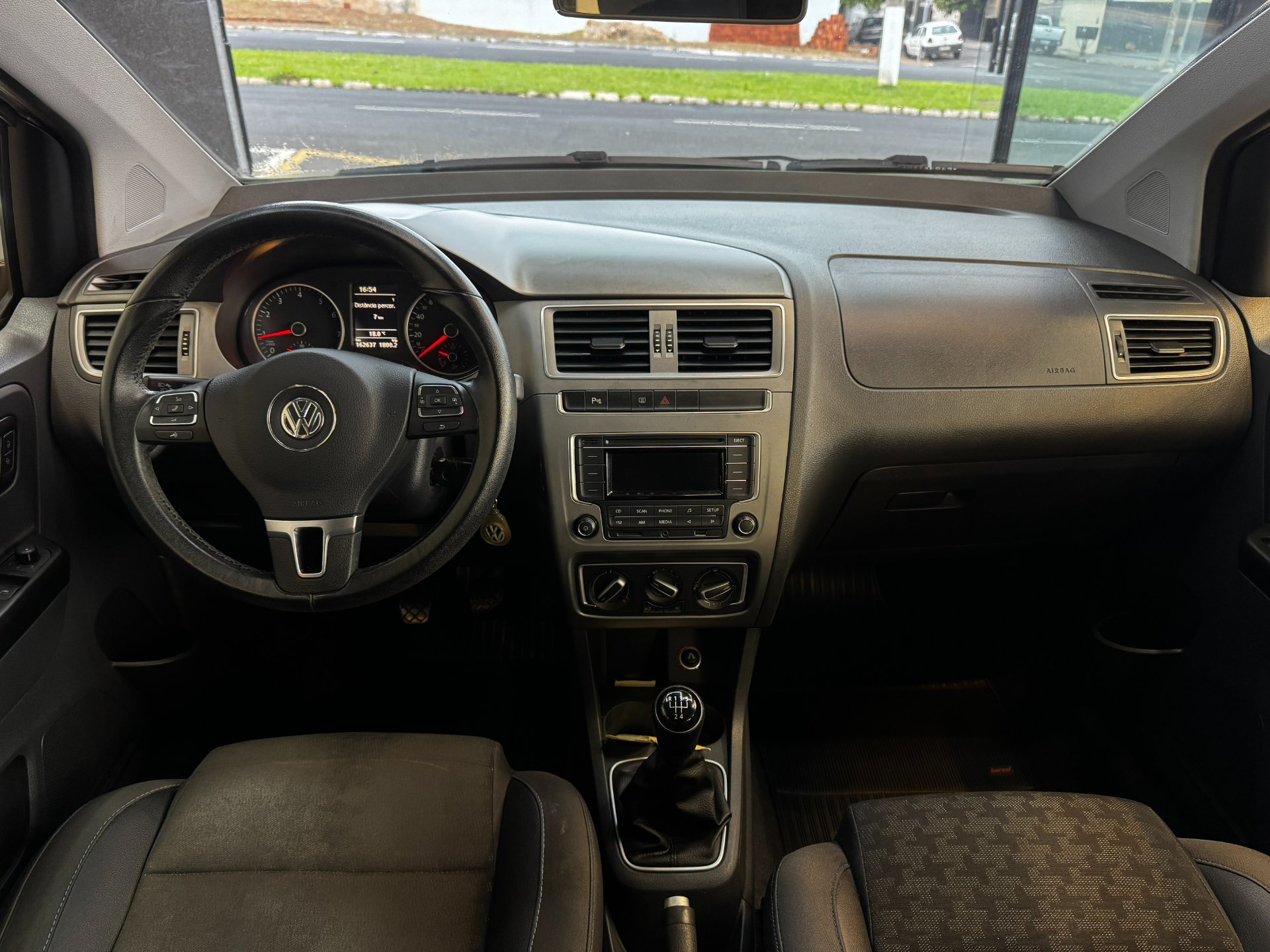 VOLKSWAGEN FOX