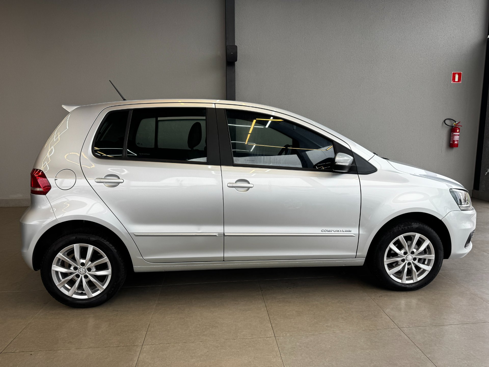VOLKSWAGEN FOX