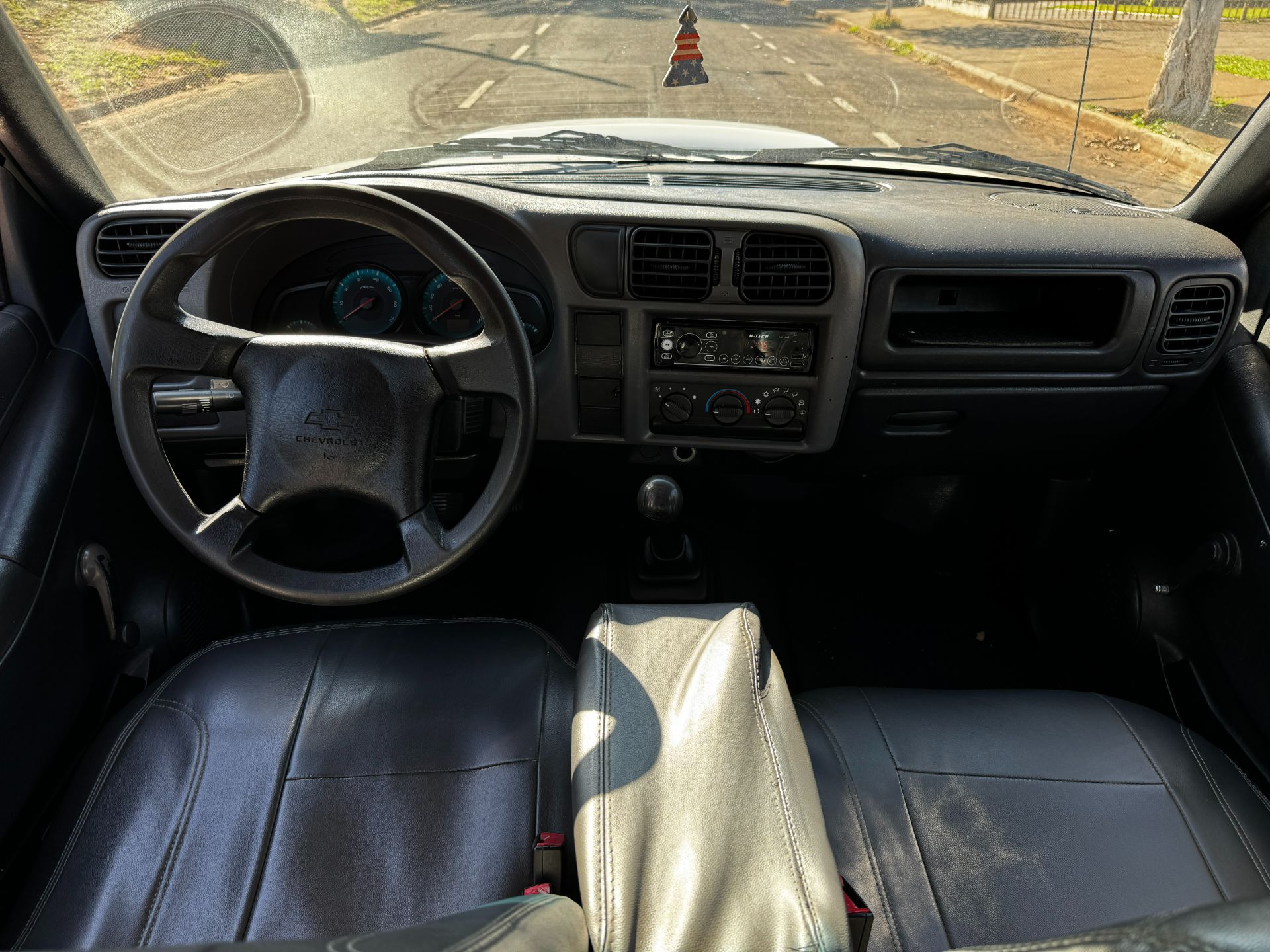CHEVROLET S10