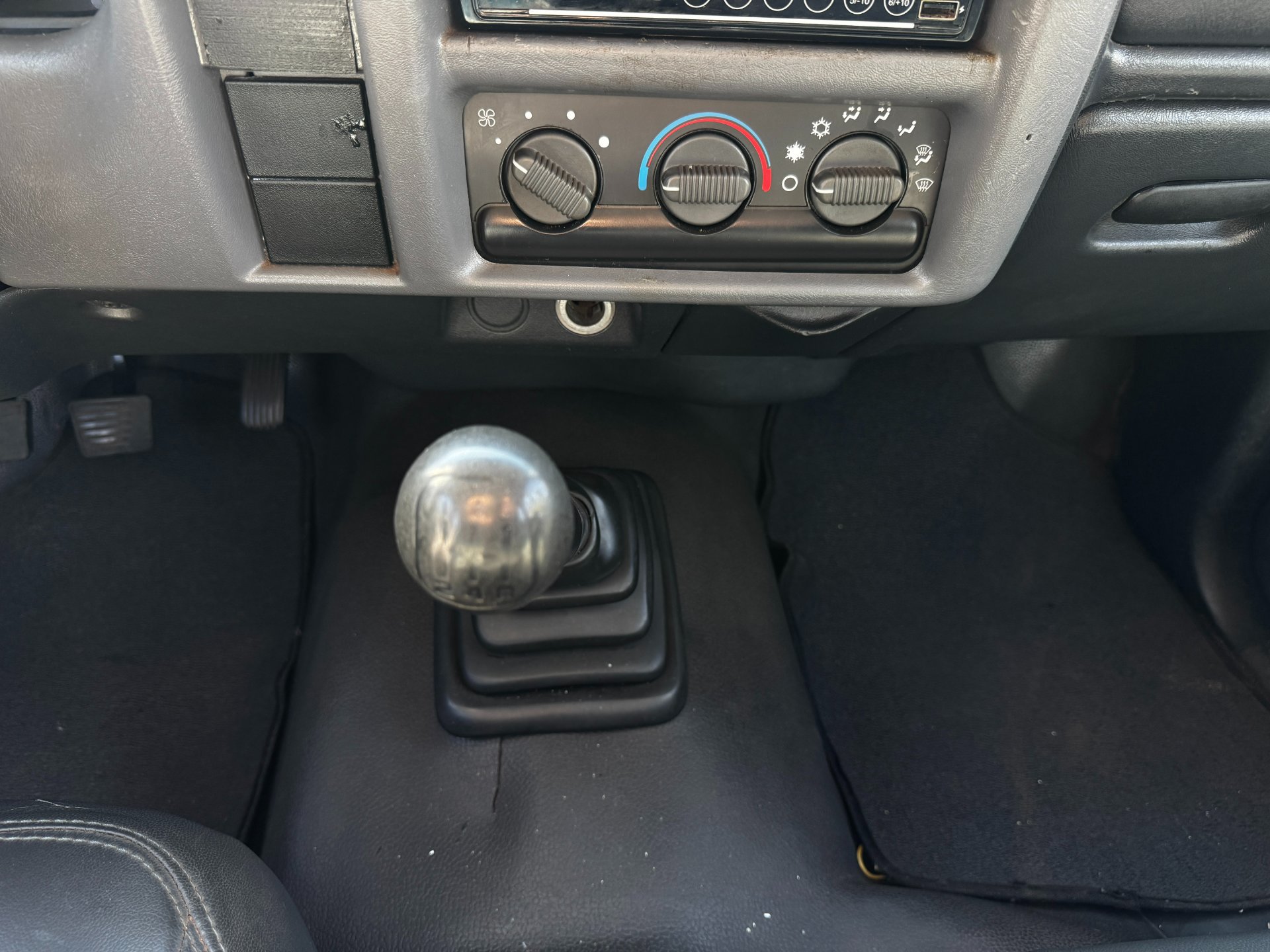 CHEVROLET S10