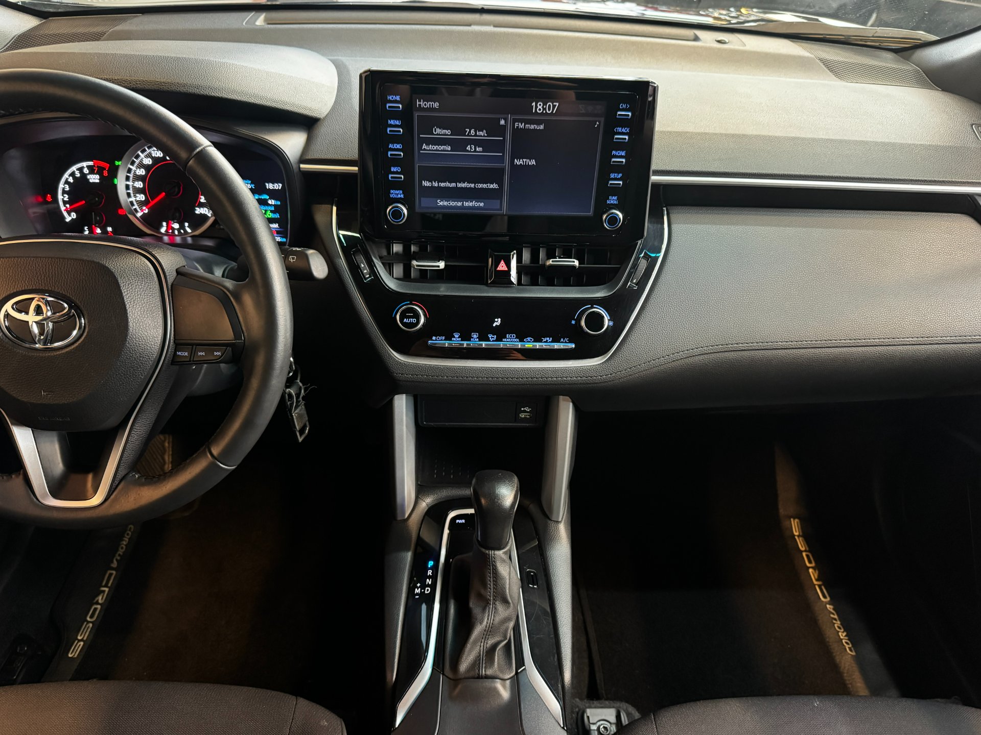 TOYOTA COROLLA CROSS