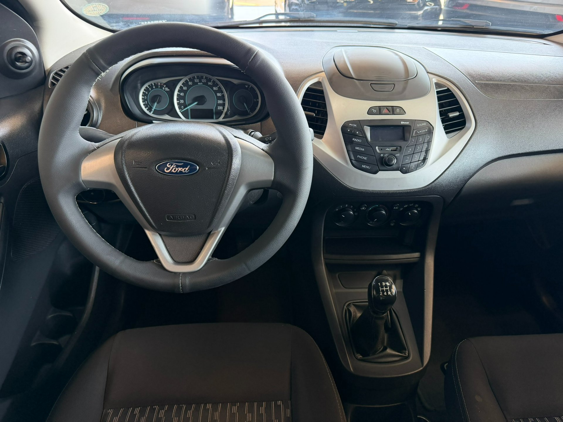 FORD KA