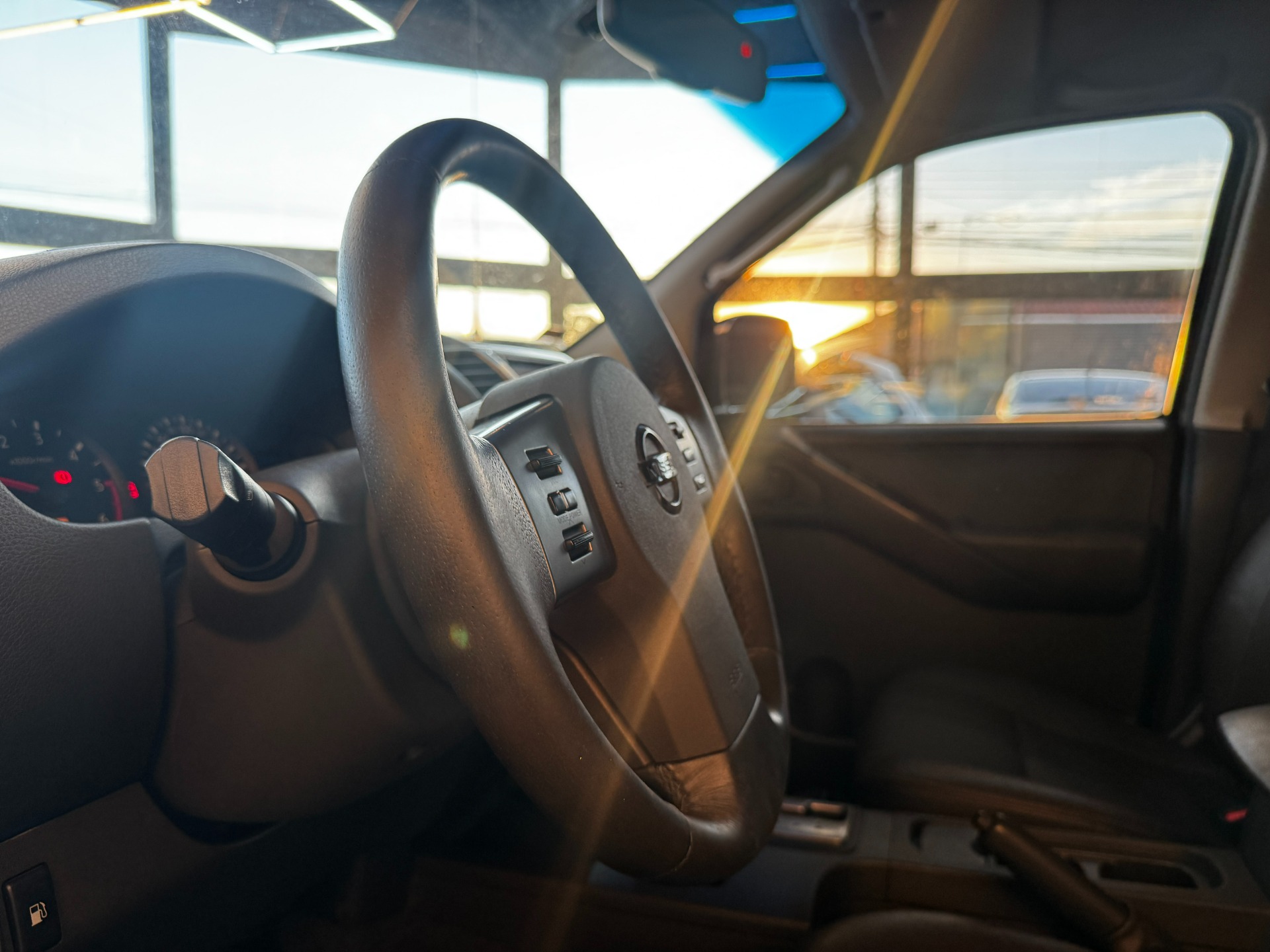 NISSAN FRONTIER