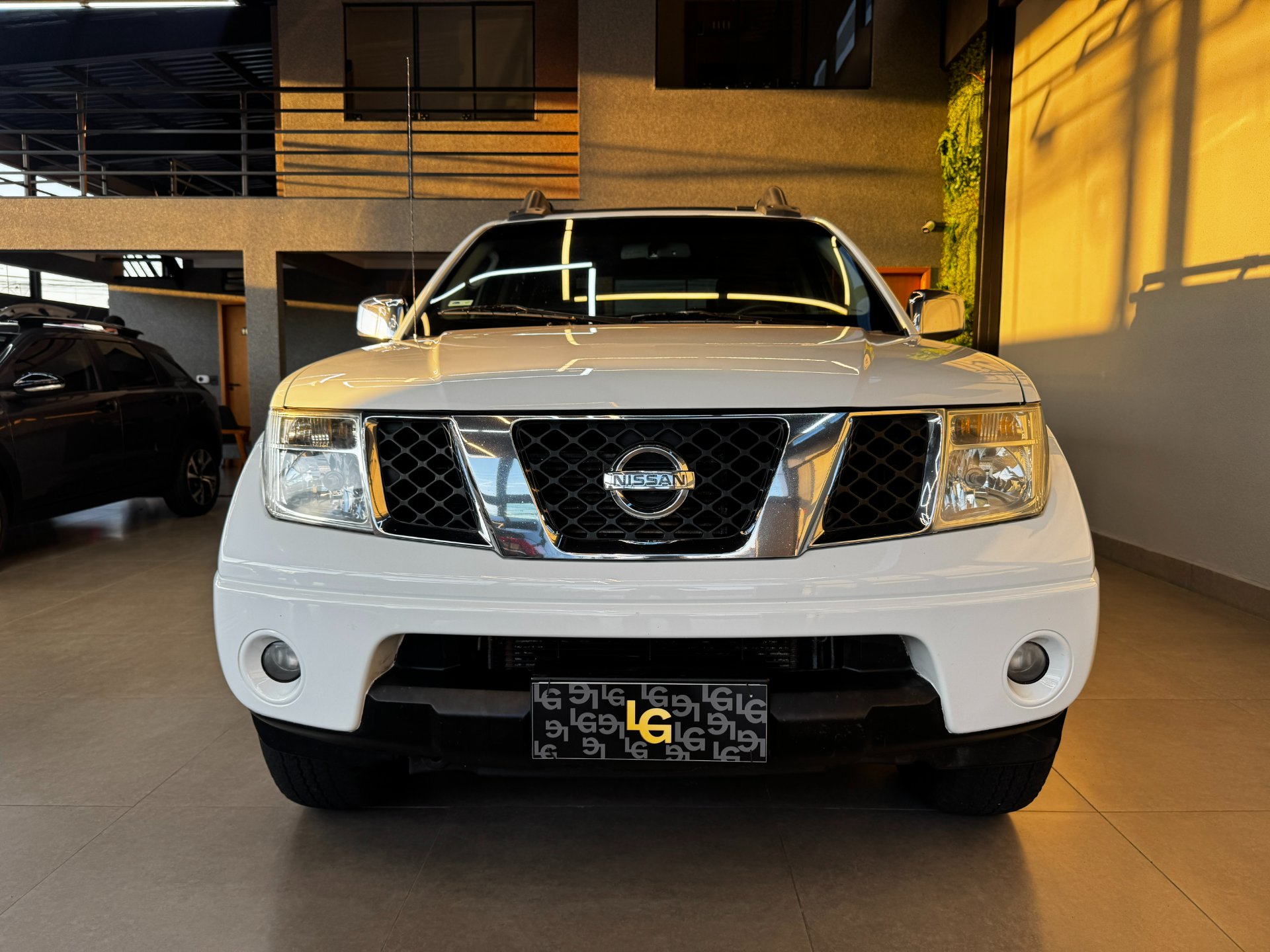 NISSAN FRONTIER