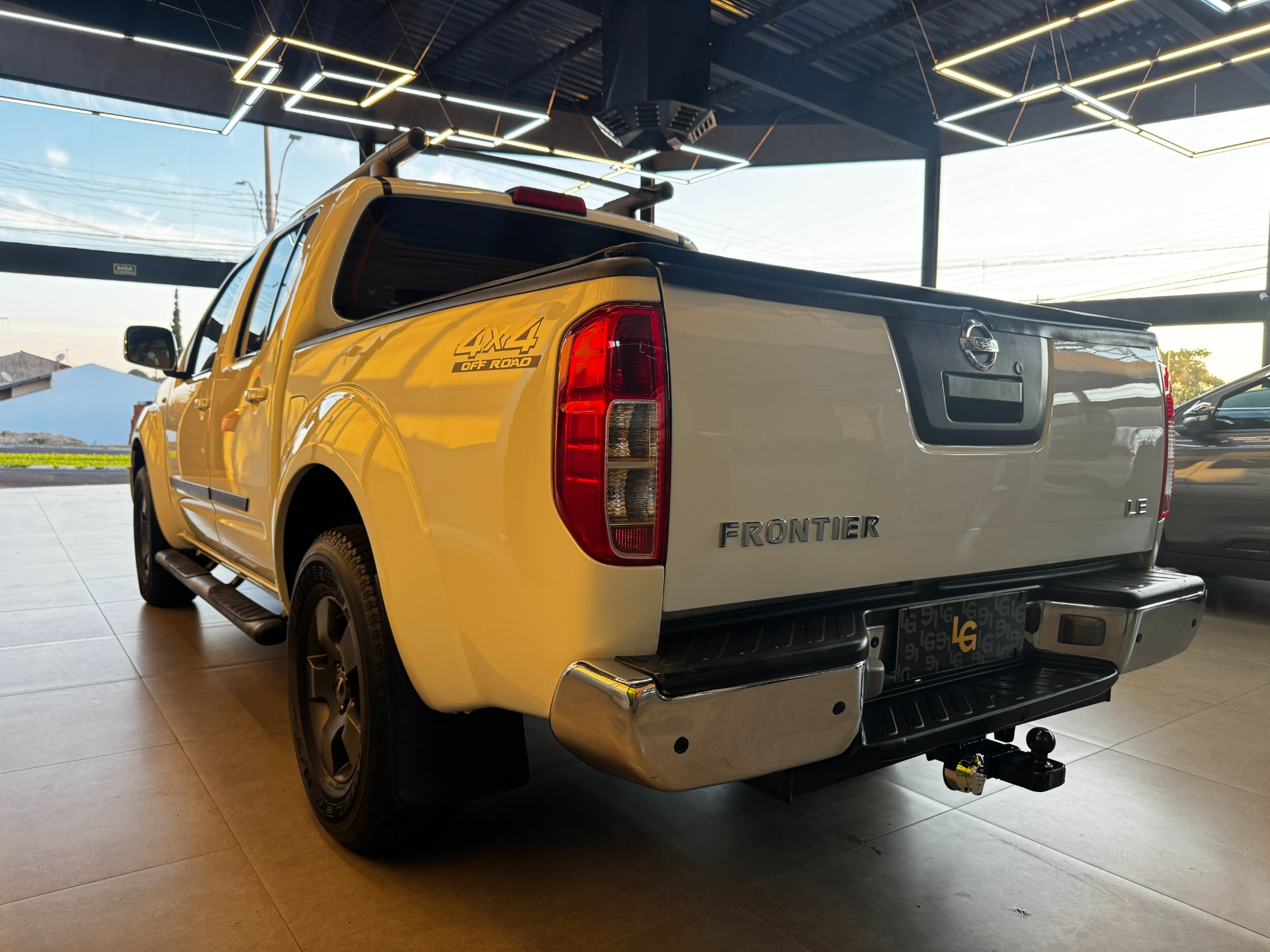 NISSAN FRONTIER