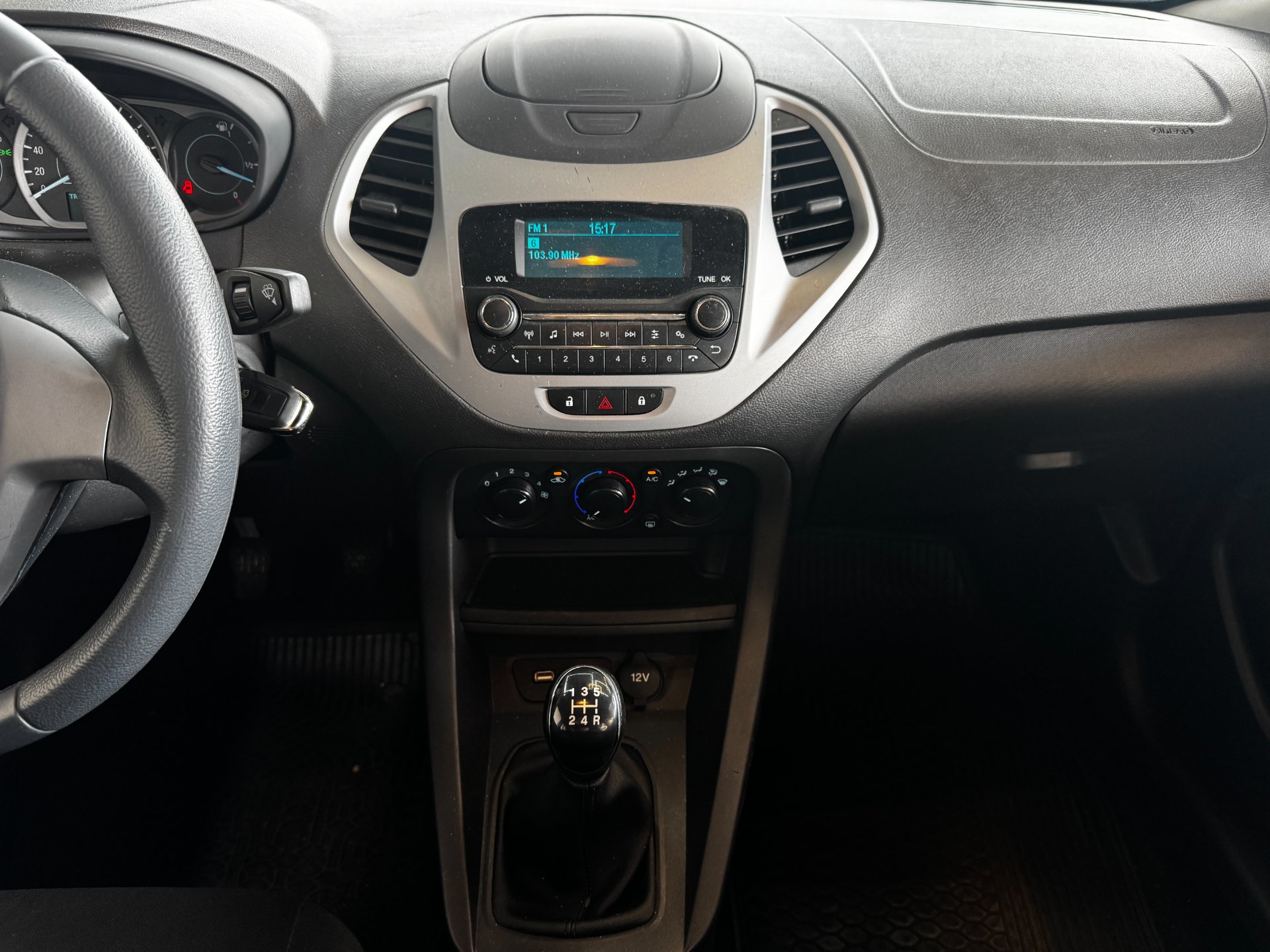FORD KA