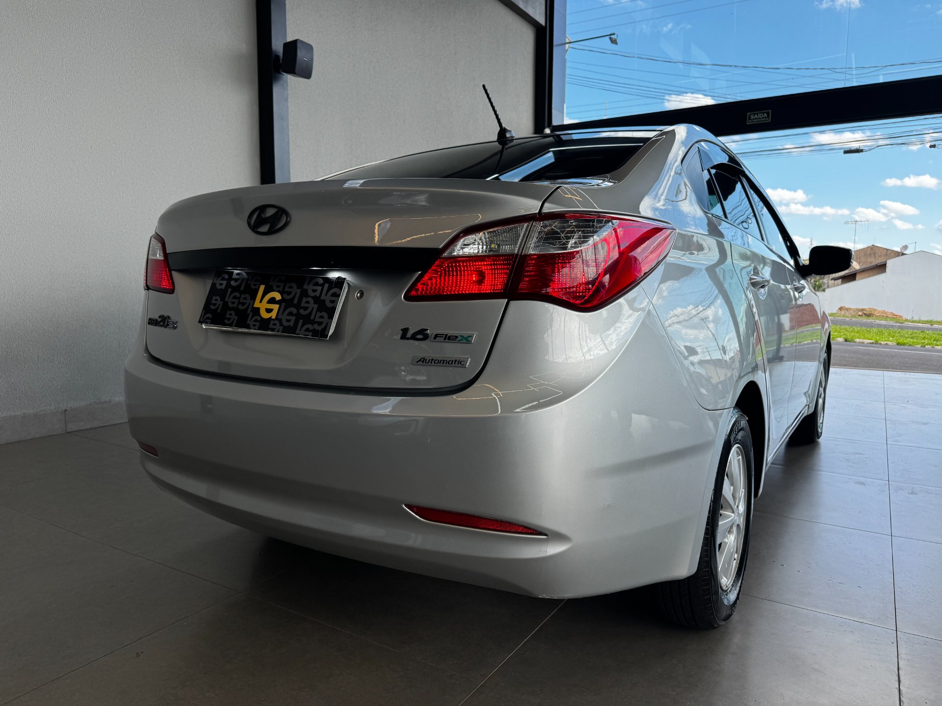 HYUNDAI HB20S