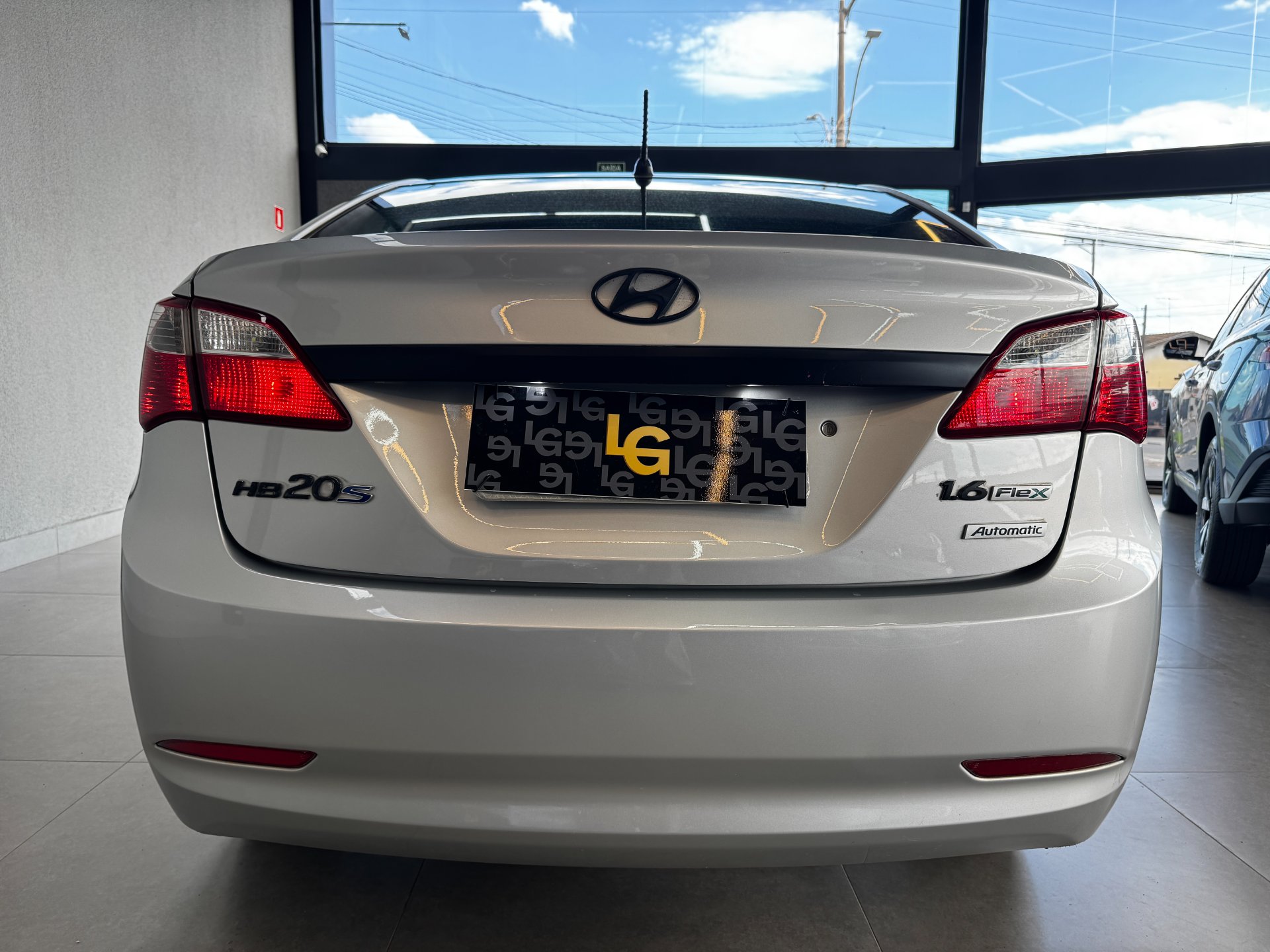 HYUNDAI HB20S